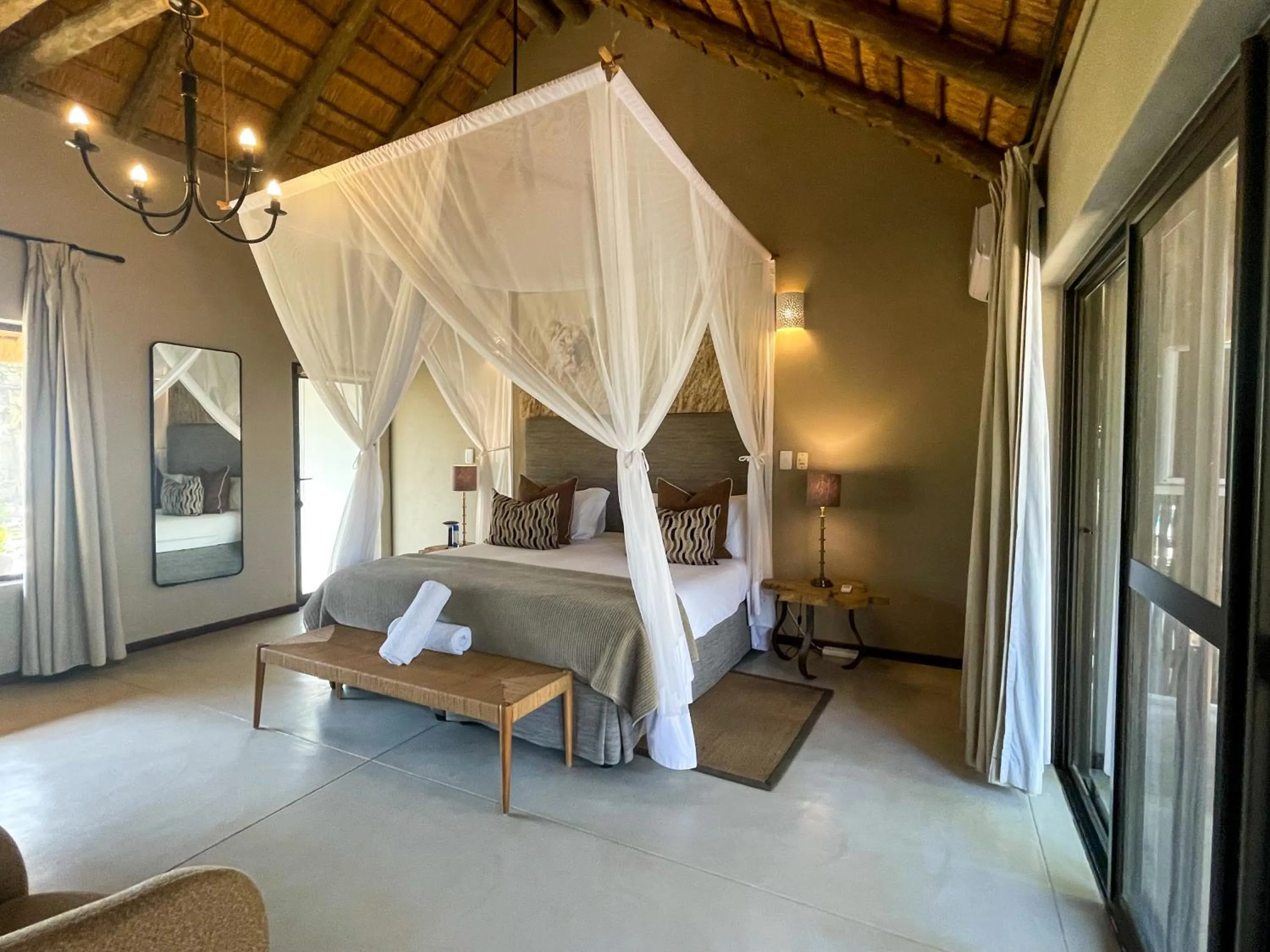 Bed in Xanatseni Private Camp