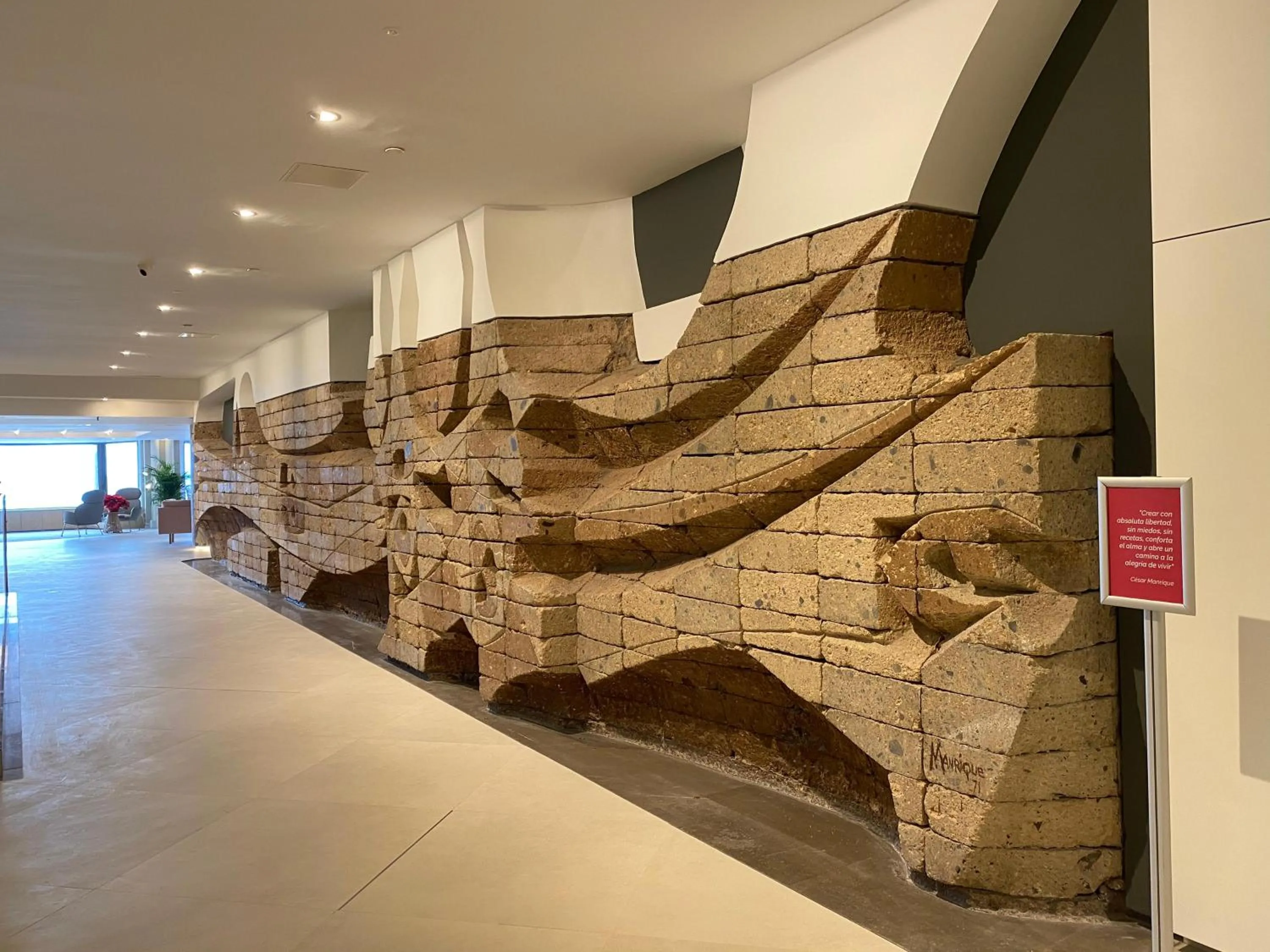 Lobby or reception in Hotel Cristina by Tigotan Las Palmas - Adults Only