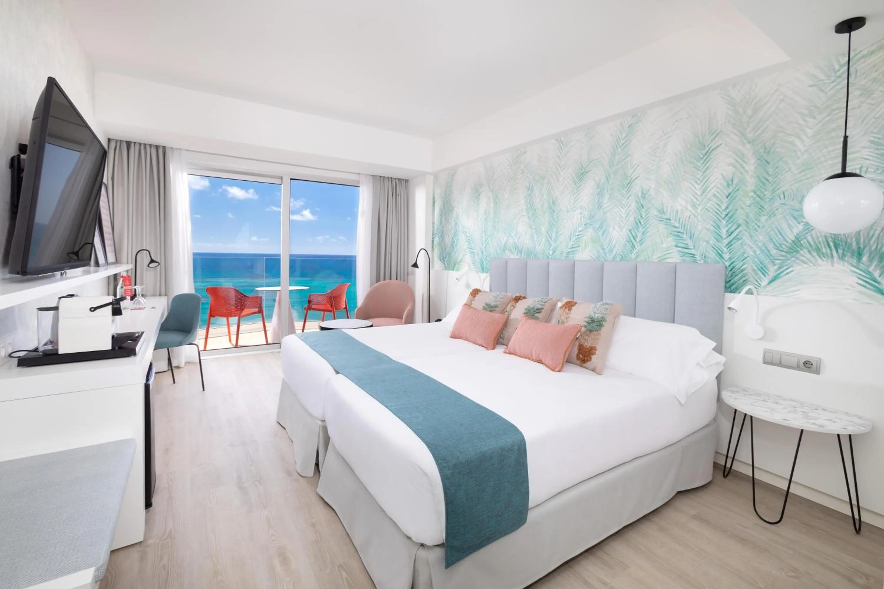 Photo of the whole room, Bed in Hotel Cristina by Tigotan Las Palmas - Adults Only