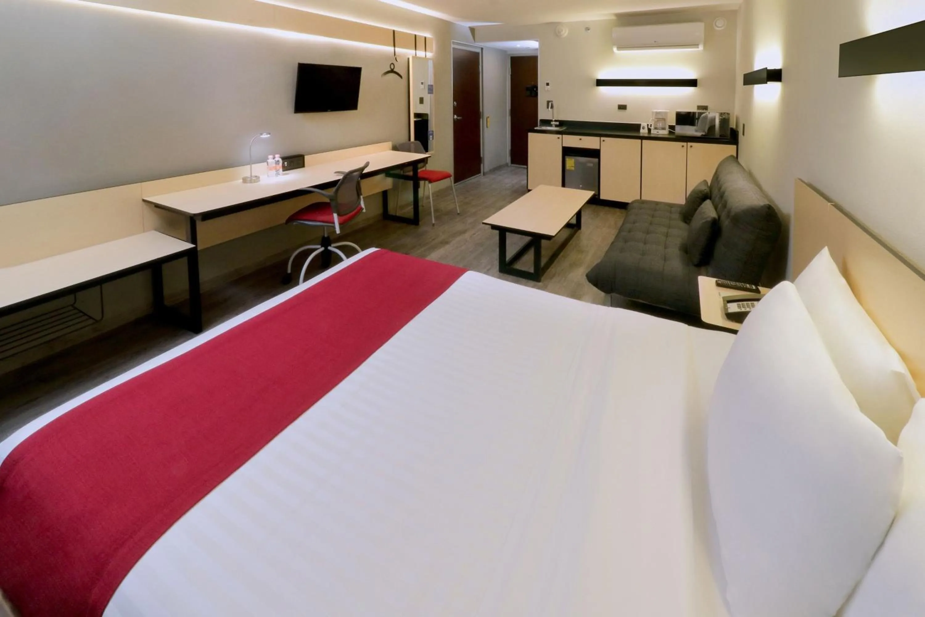 Bedroom, Bed in City Express by Marriott Piedras Negras