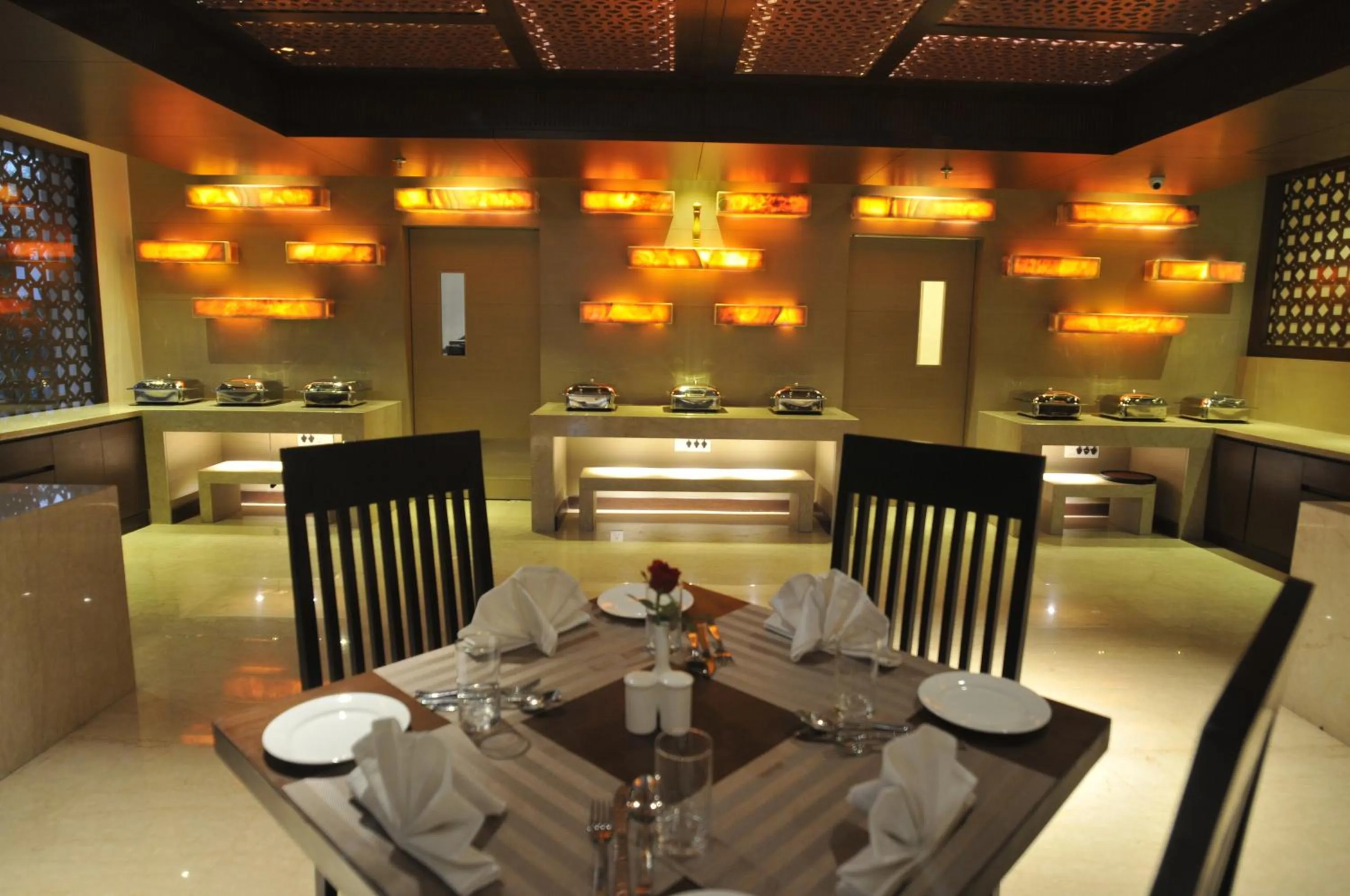 Restaurant/places to eat in Royale Lalit Hotel Jaipur