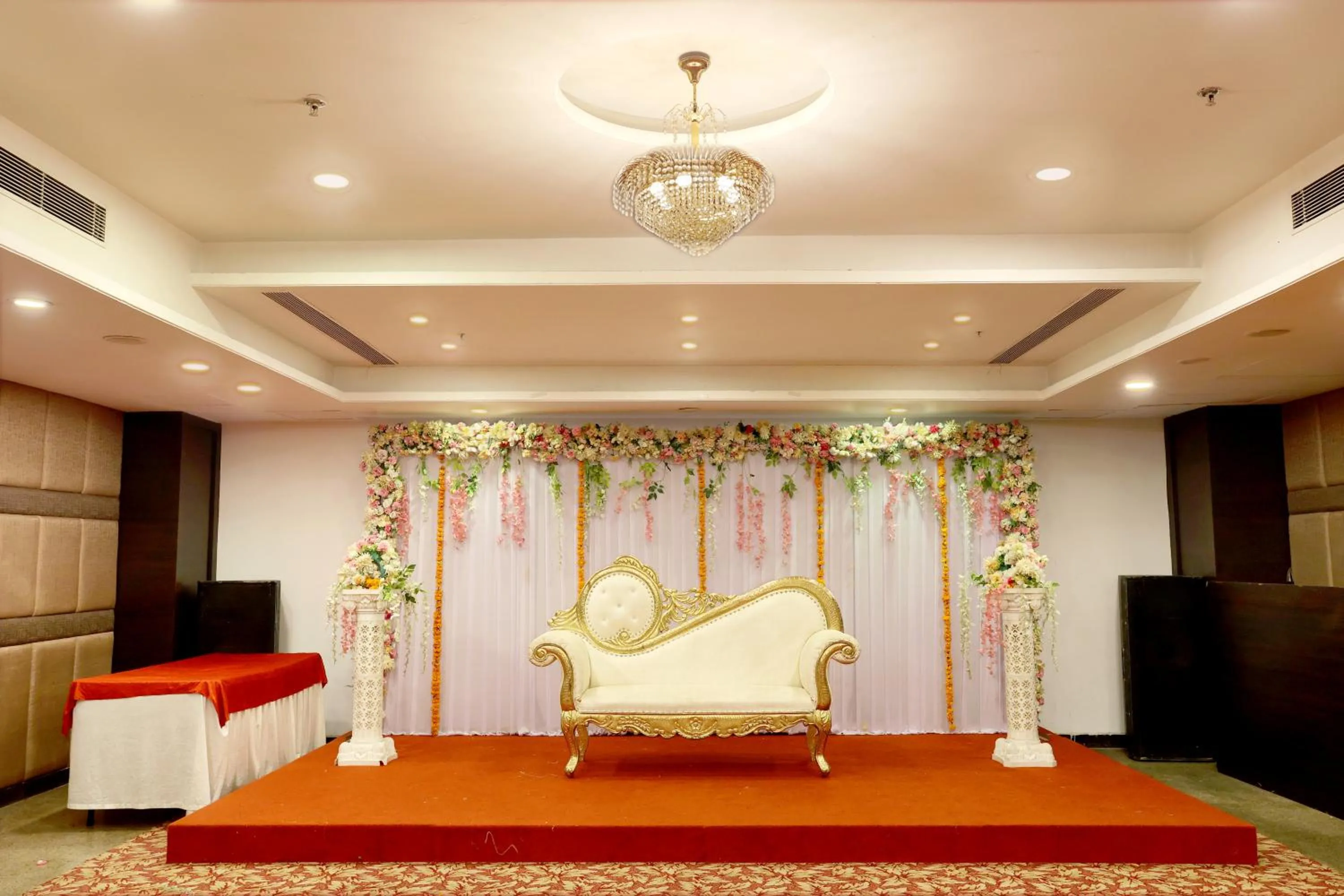Banquet/Function facilities in Royale Lalit Hotel Jaipur