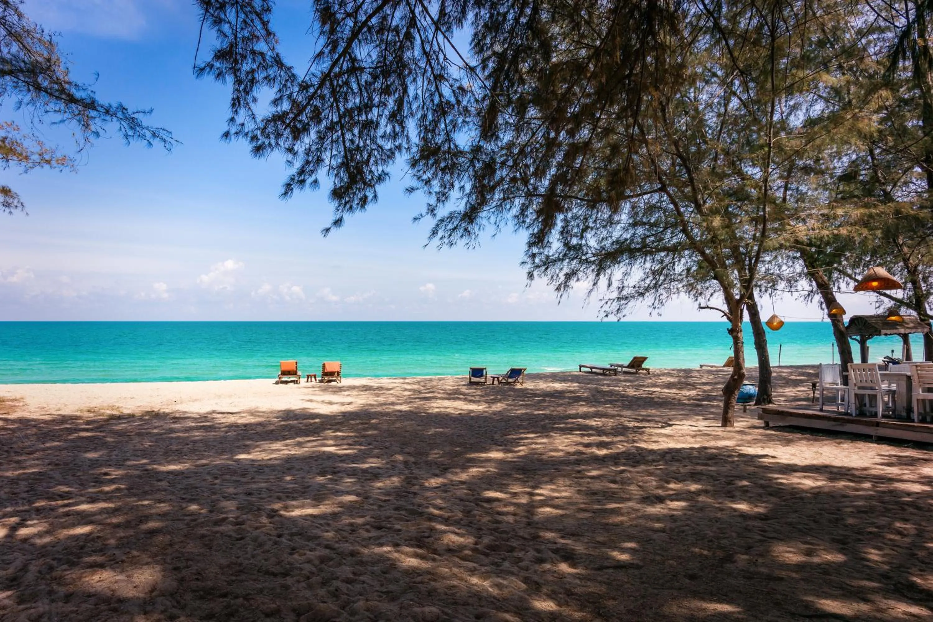 Restaurant/places to eat in Mumsa Beach Resort & Restaurant