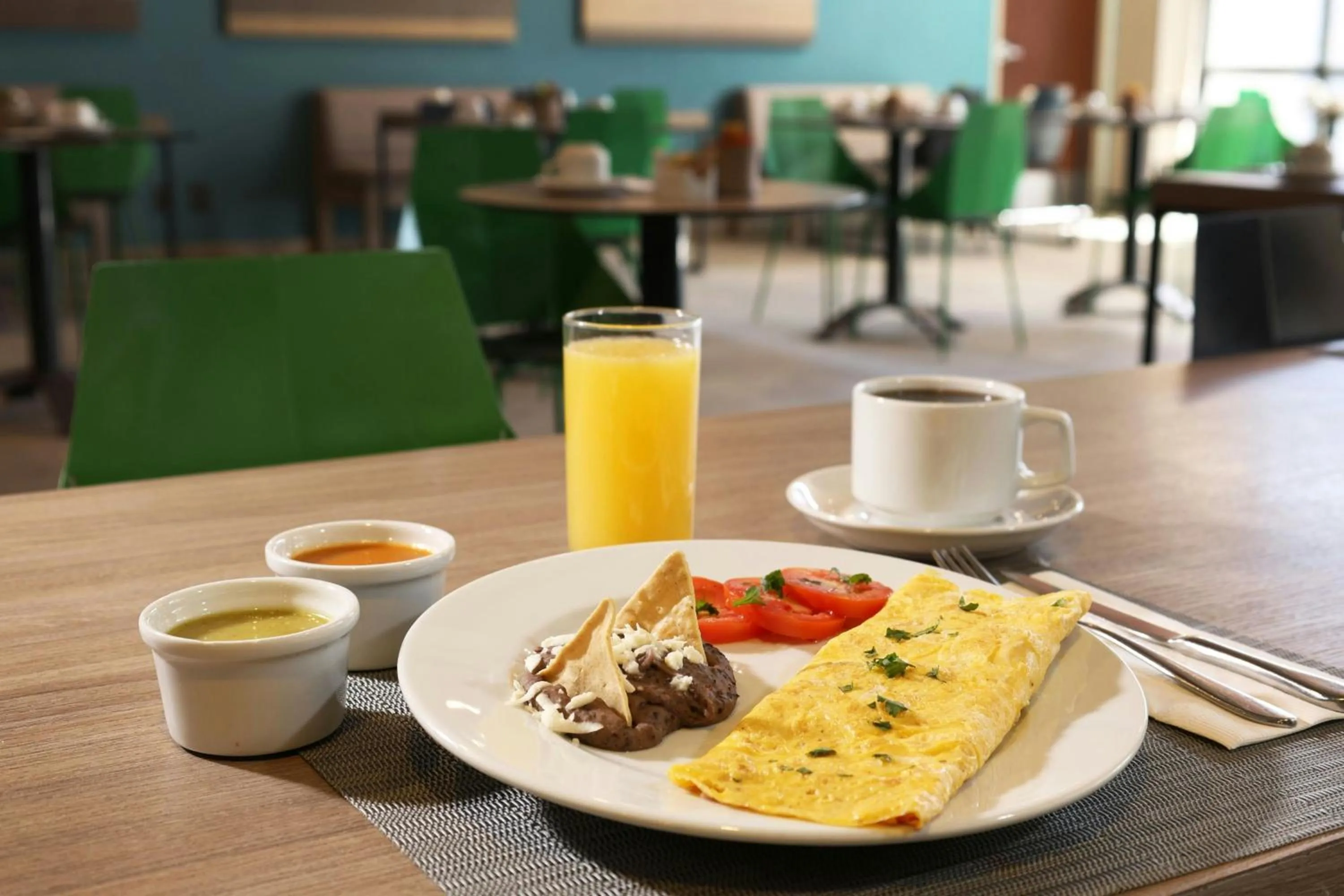 Breakfast in City Express Plus by Marriott Monterrey Galerías