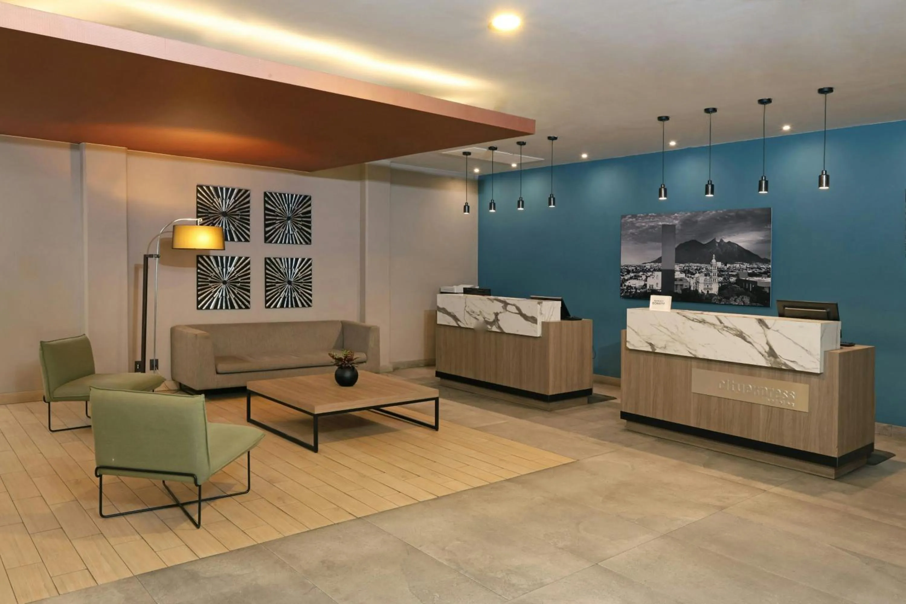 Lobby or reception in City Express Plus by Marriott Monterrey Galerías
