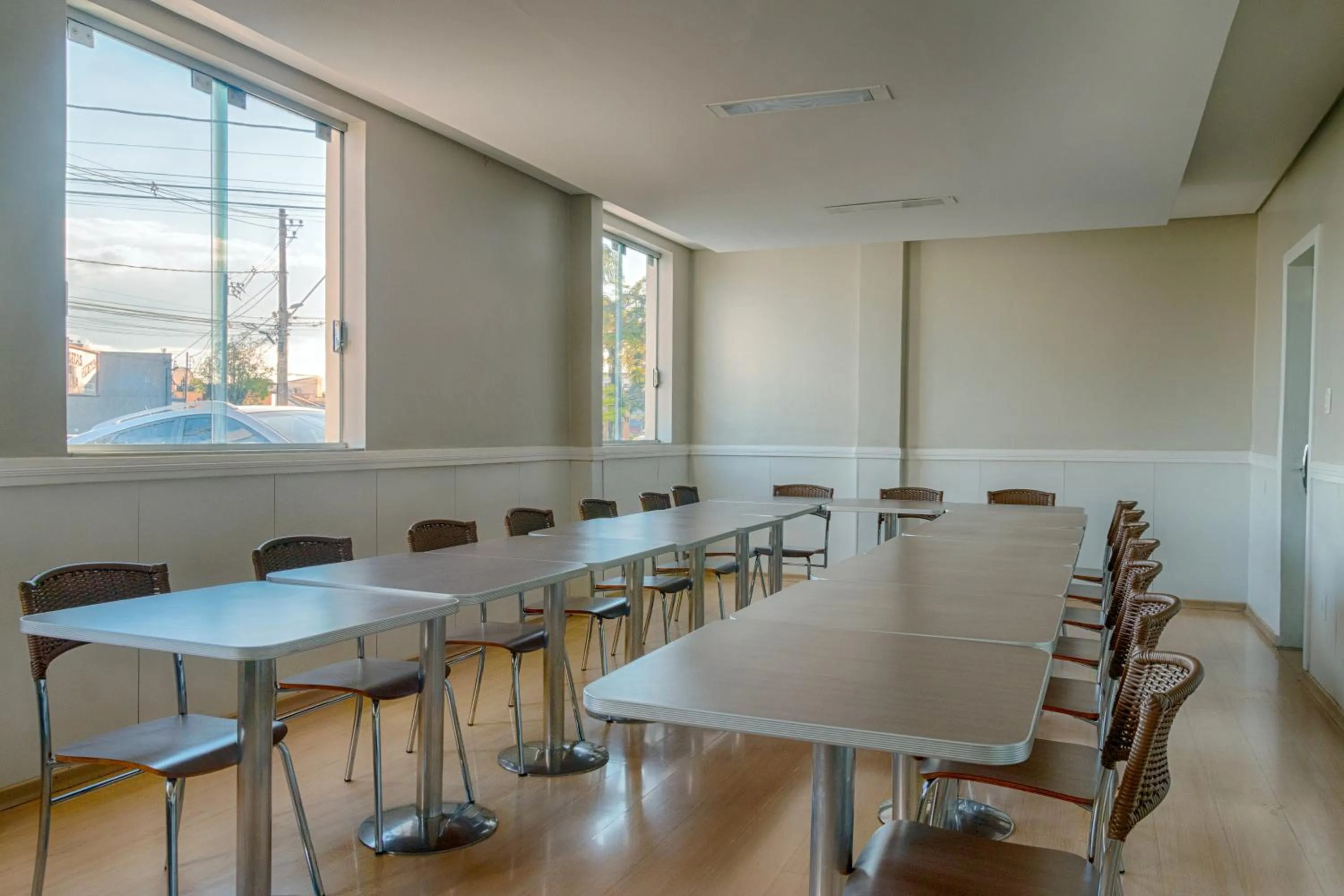 Business facilities in Real Hotel