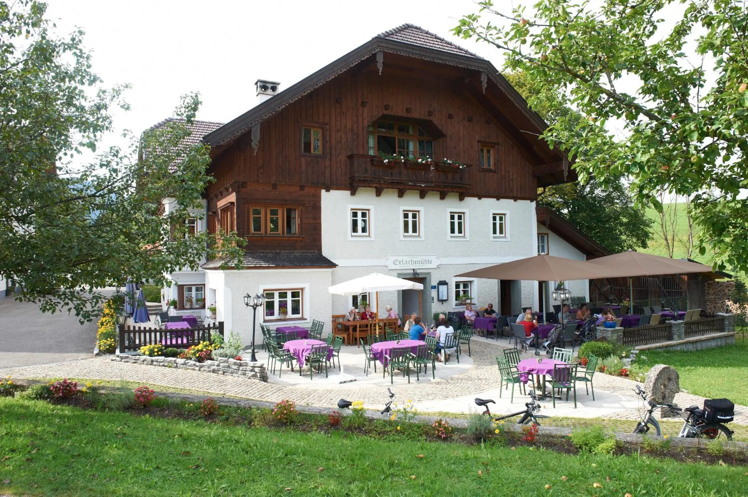 Property building in Erlachmühle