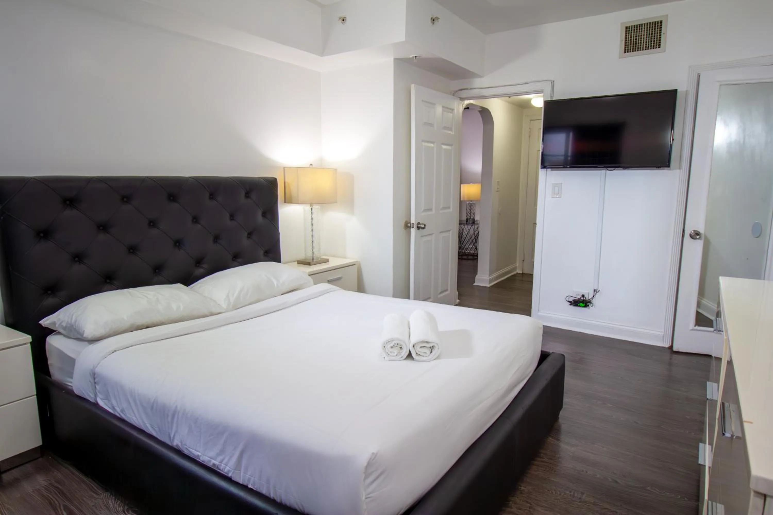 Bed in Courtyard Apartments Part of the Oasis Casita Collection