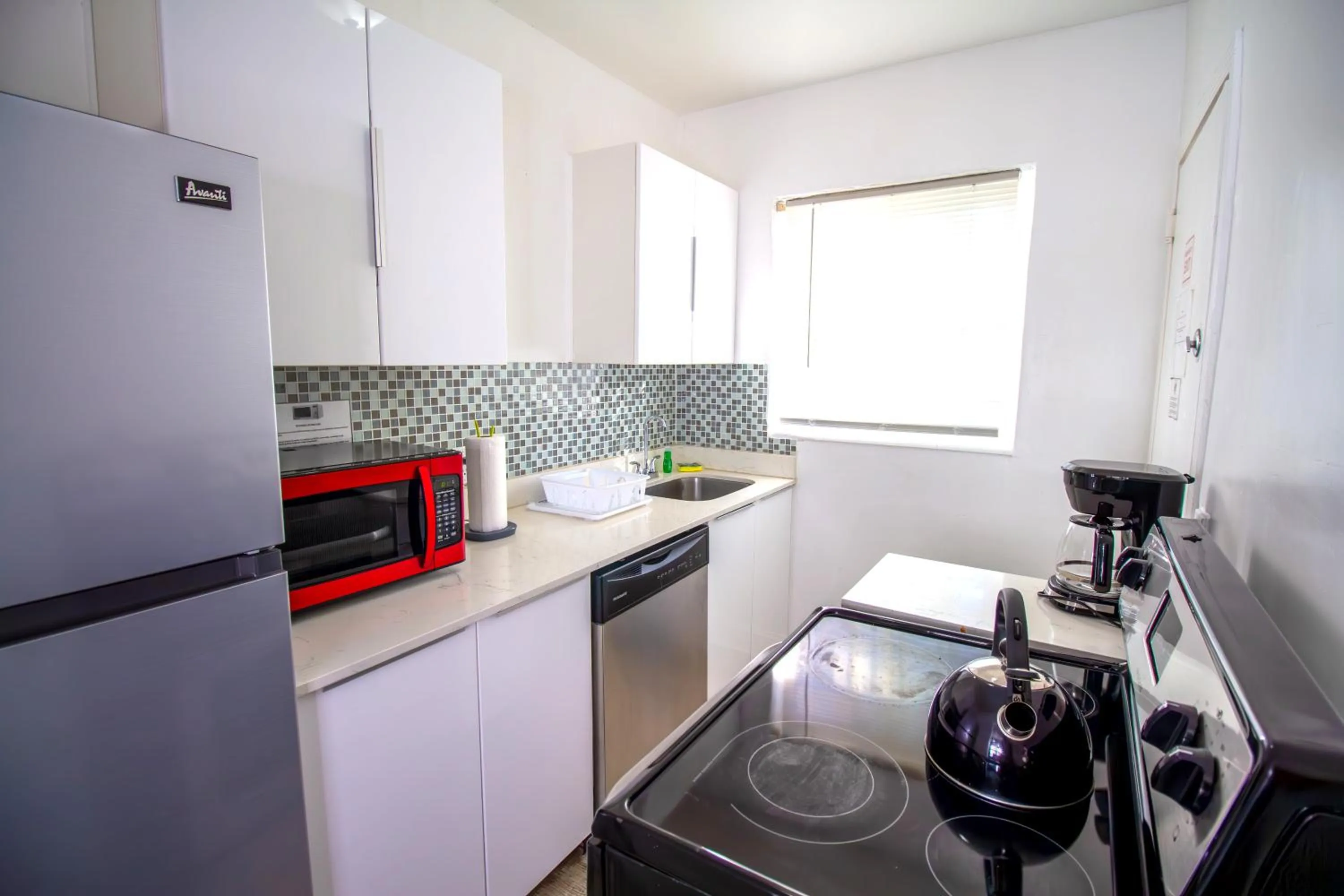 Coffee/tea facilities in Courtyard Apartments Part of the Oasis Casita Collection