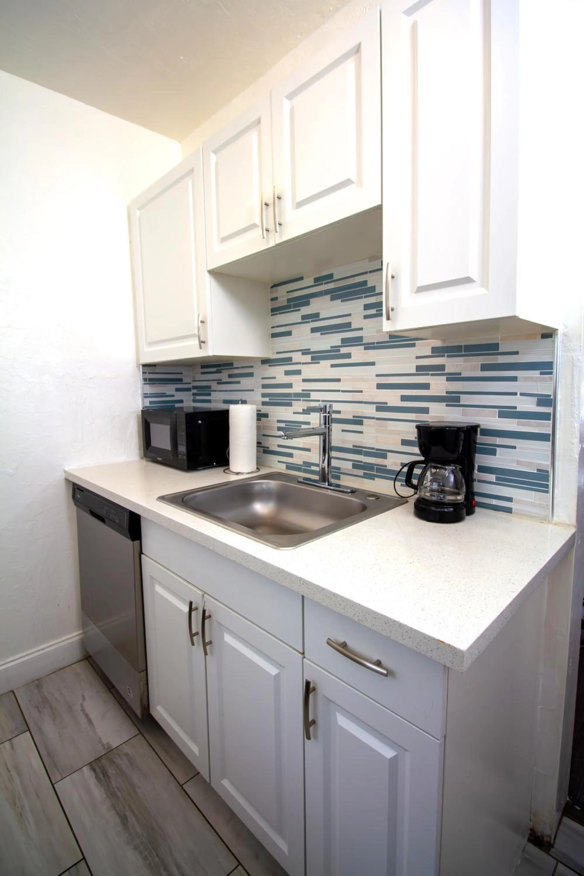 Kitchen or kitchenette in Courtyard Apartments Part of the Oasis Casita Collection