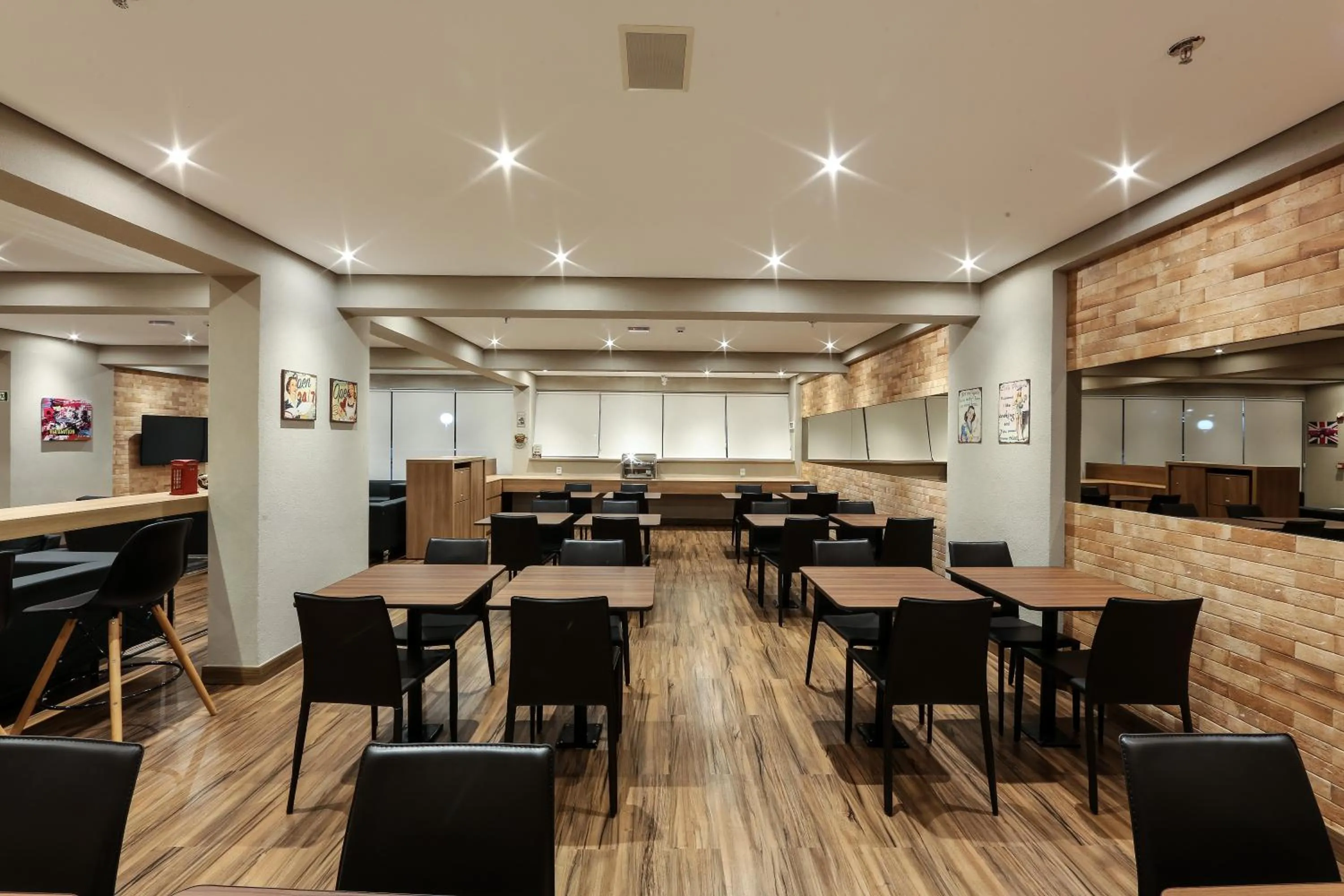 Restaurant/places to eat in i5 Hotel Águas Claras