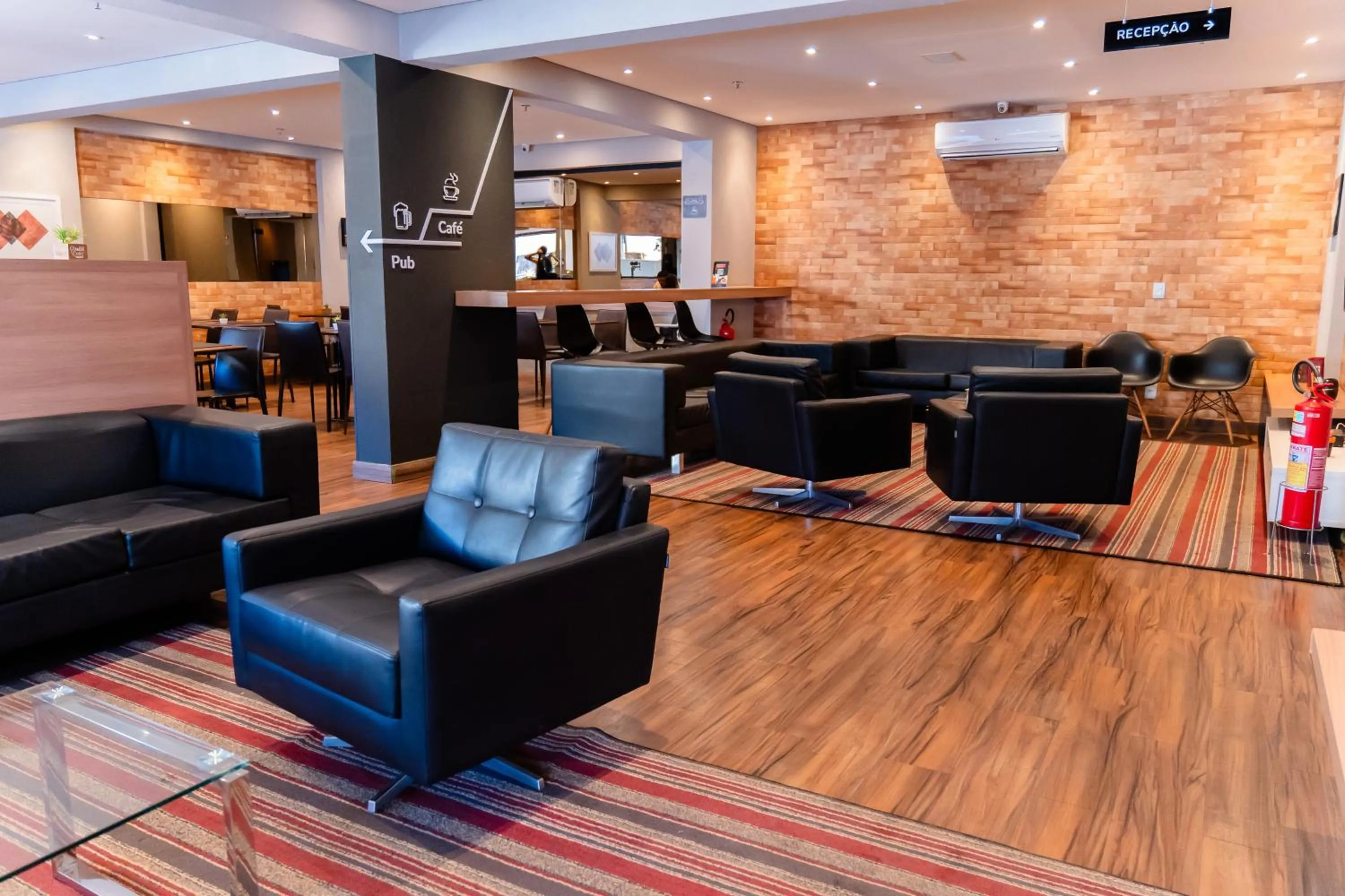 Seating area in i5 Hotel Águas Claras