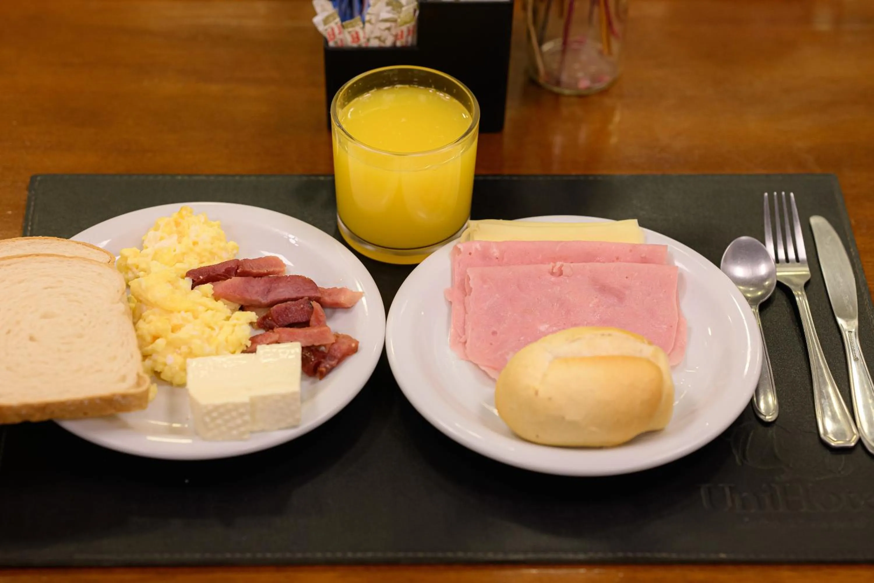 Food and drinks in Hotel Colonial