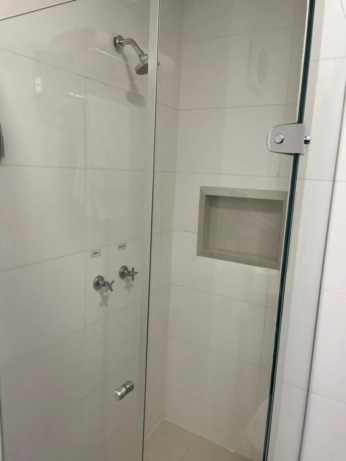 Bathroom in Hotel Colonial