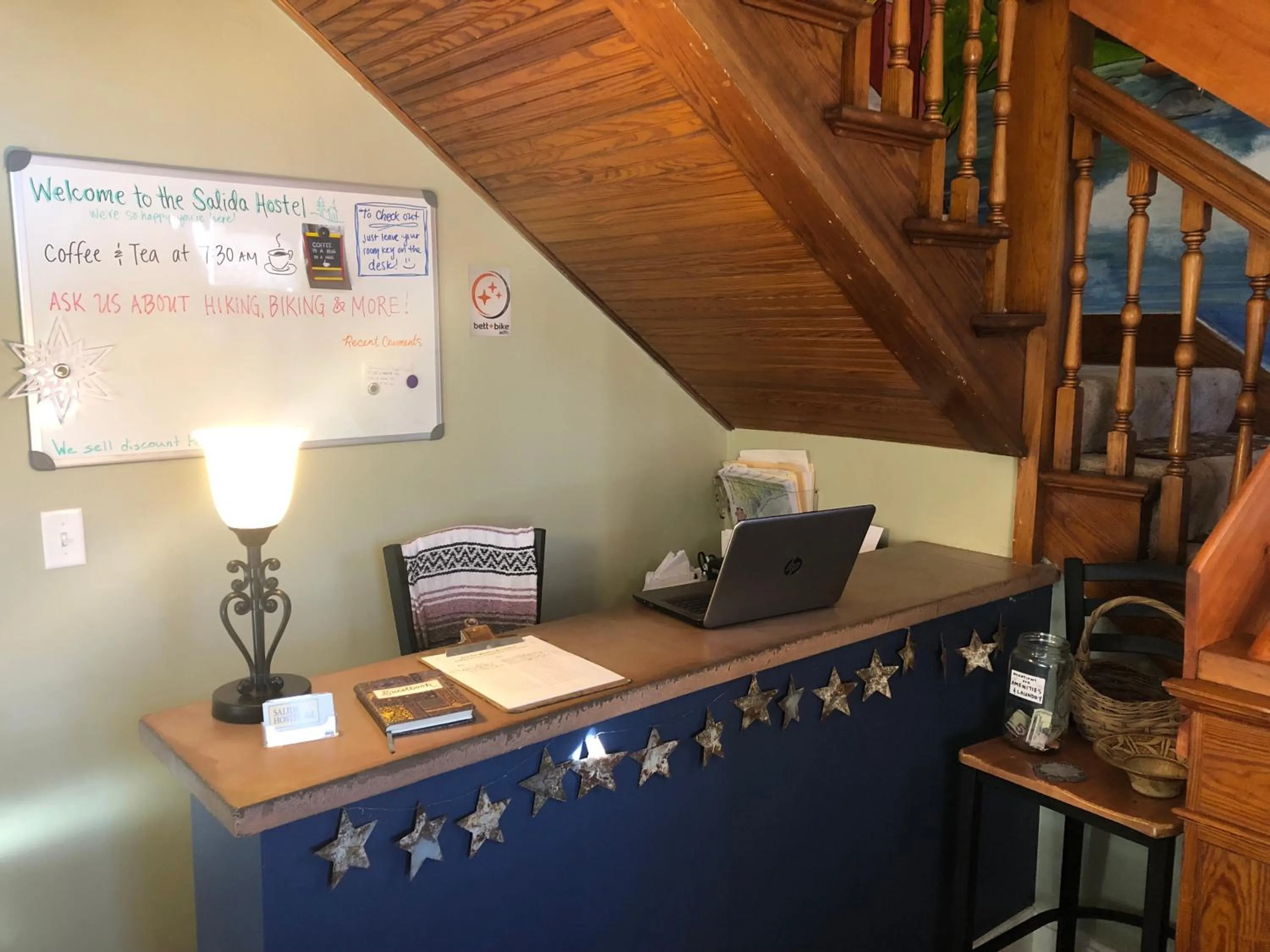 Lobby or reception in The Salida Inn and Hostel