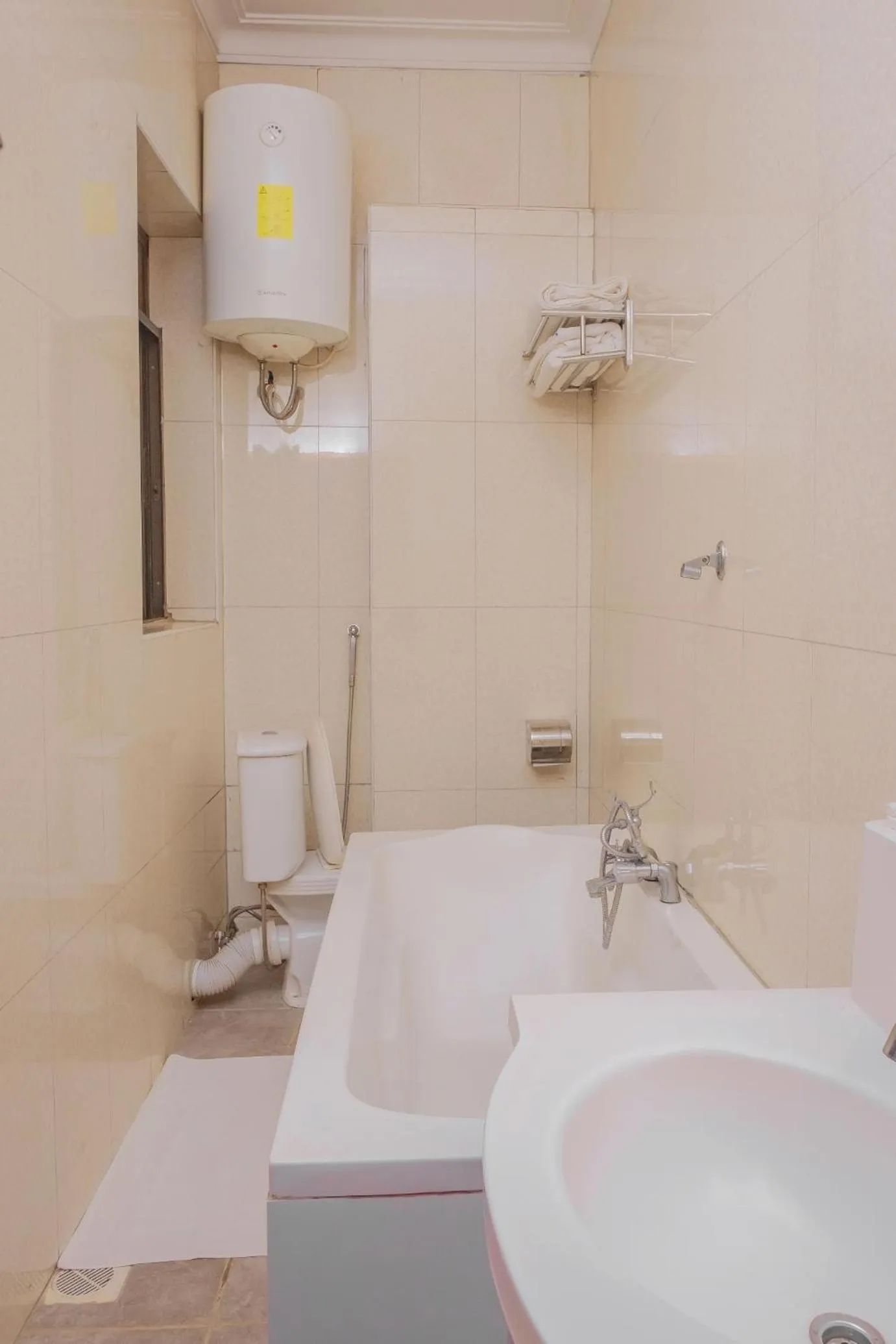 Shower in Tristar Hotel Kampala