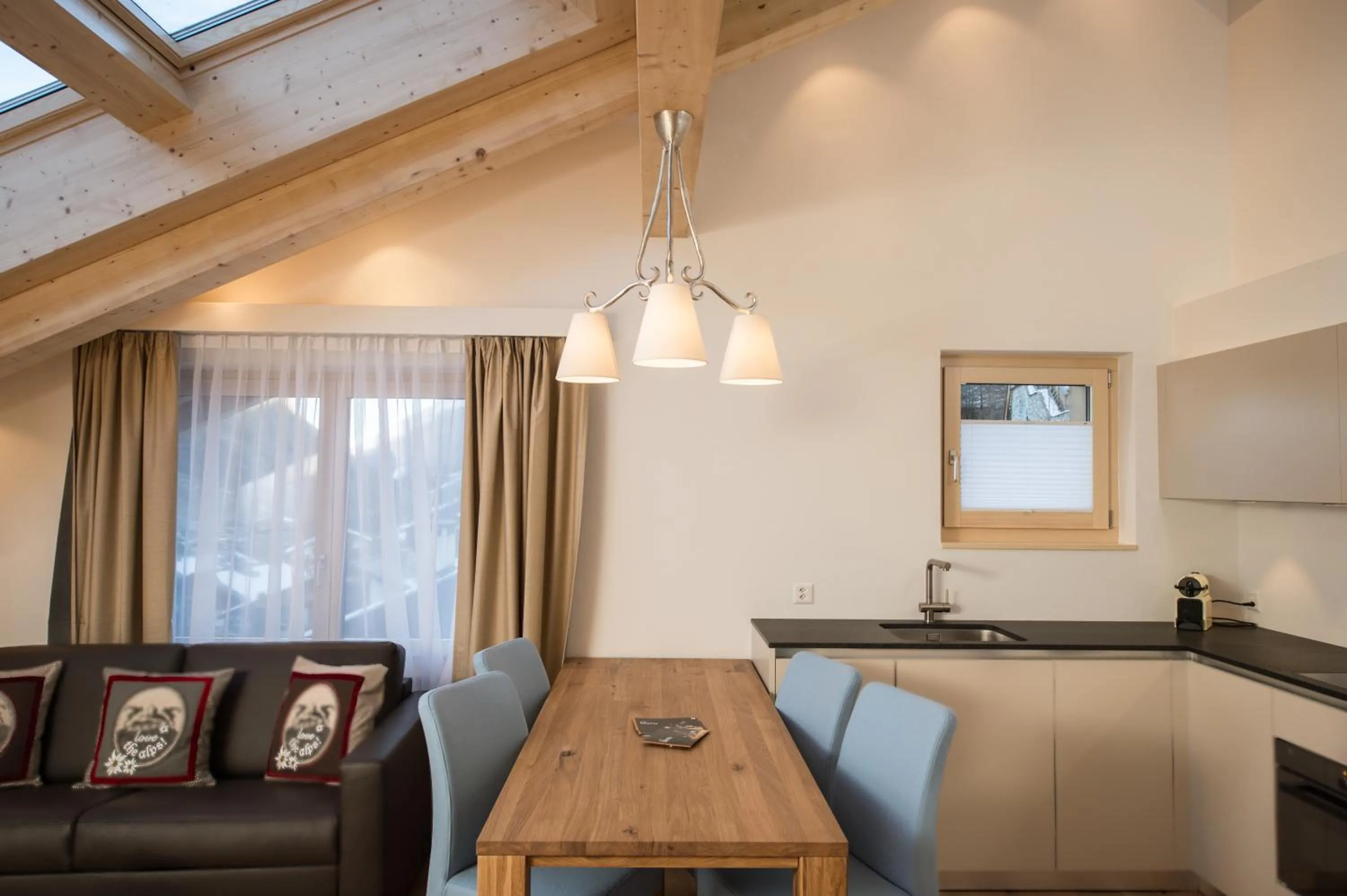 Kitchen or kitchenette in Panorama Ski Lodge