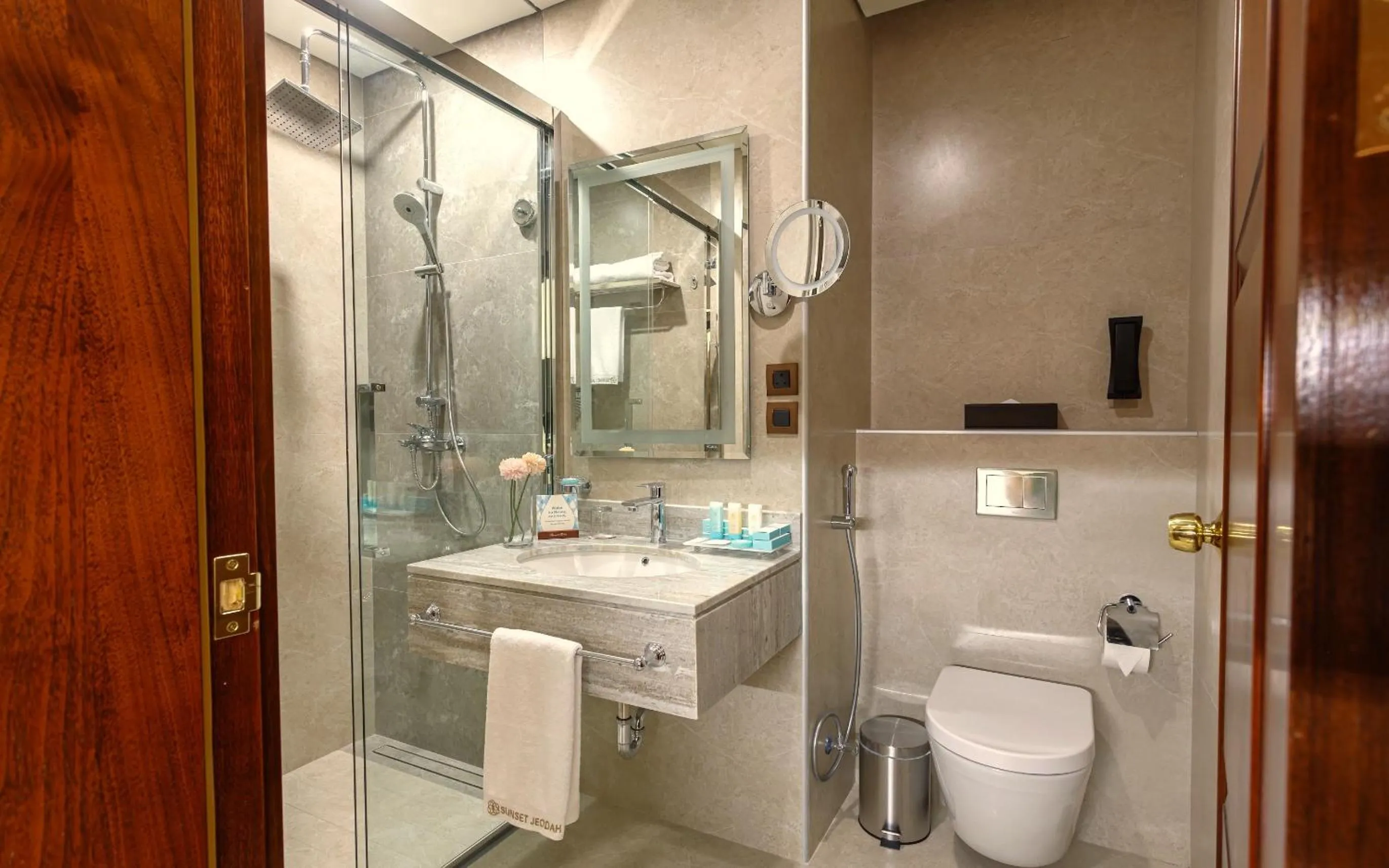 Shower in Sunset Jeddah