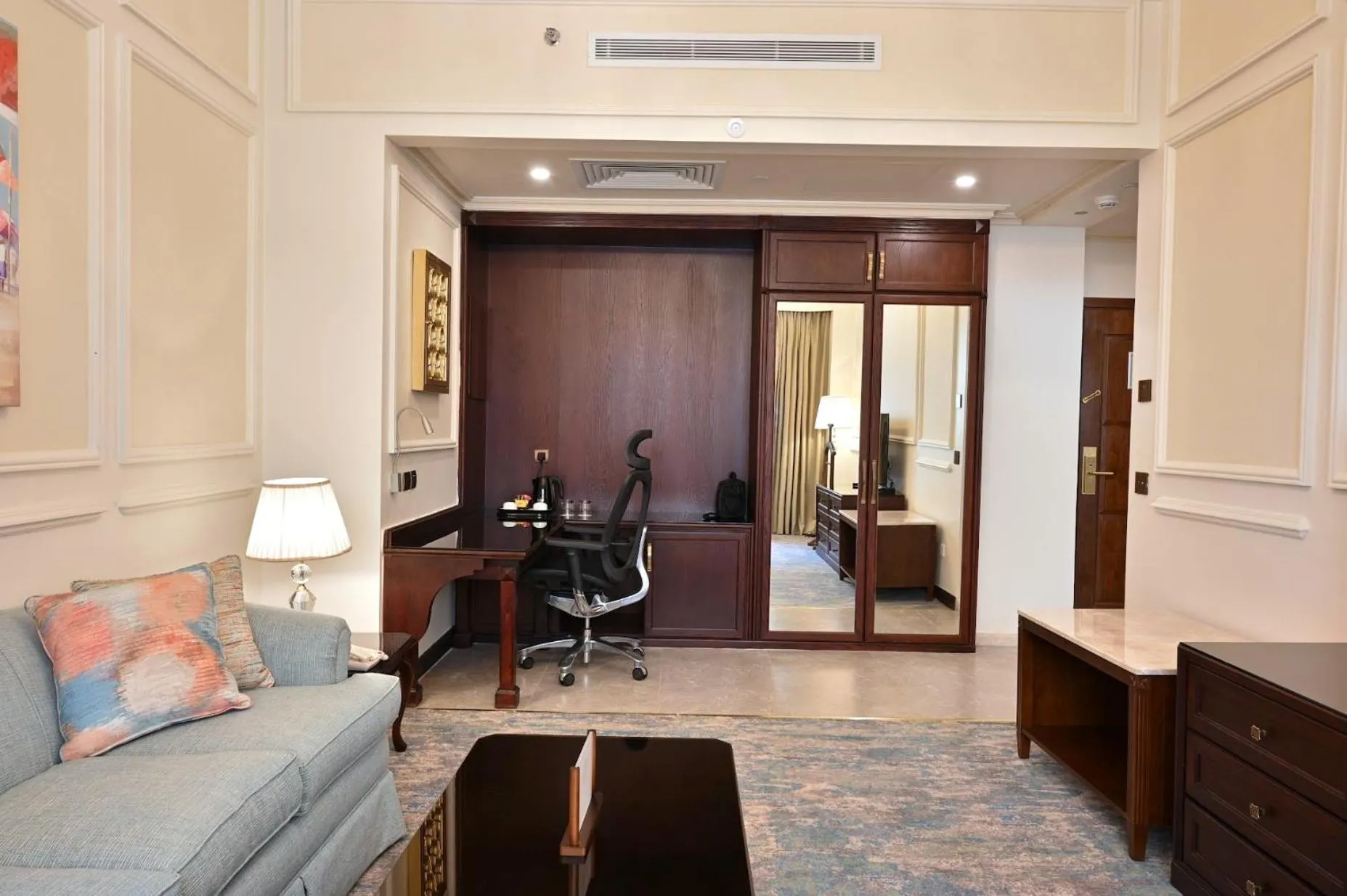 TV and multimedia in Sunset Jeddah