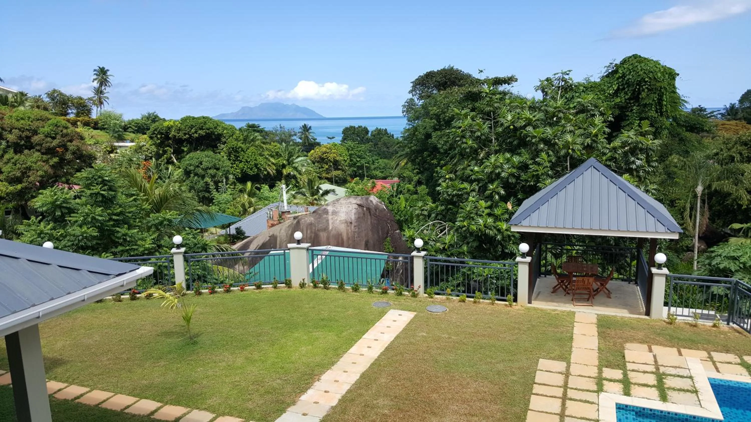 Garden in Bambous River Lodge