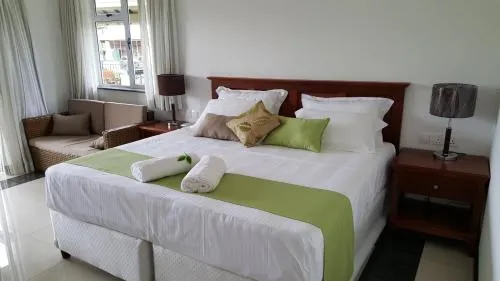 Bedroom, Bed in Bambous River Lodge