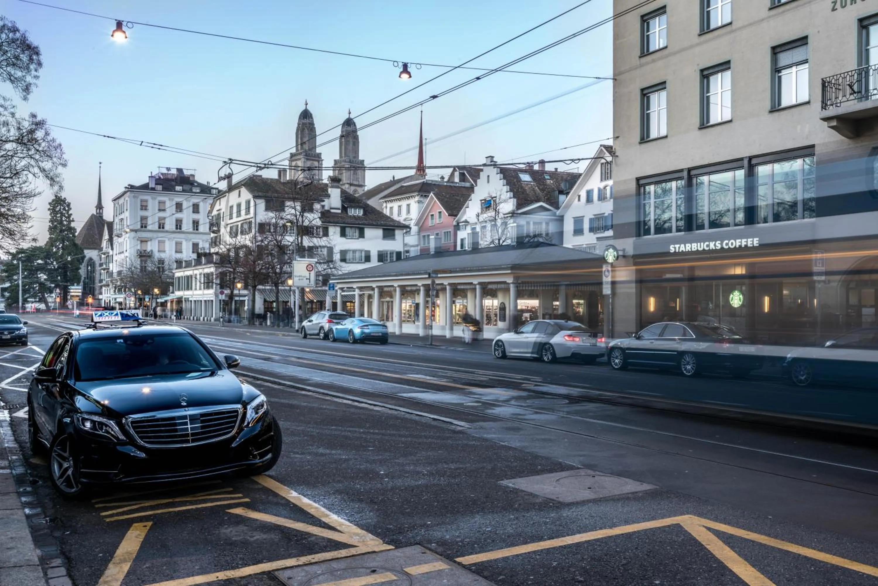 Property building in Lake Side Location Bellevue