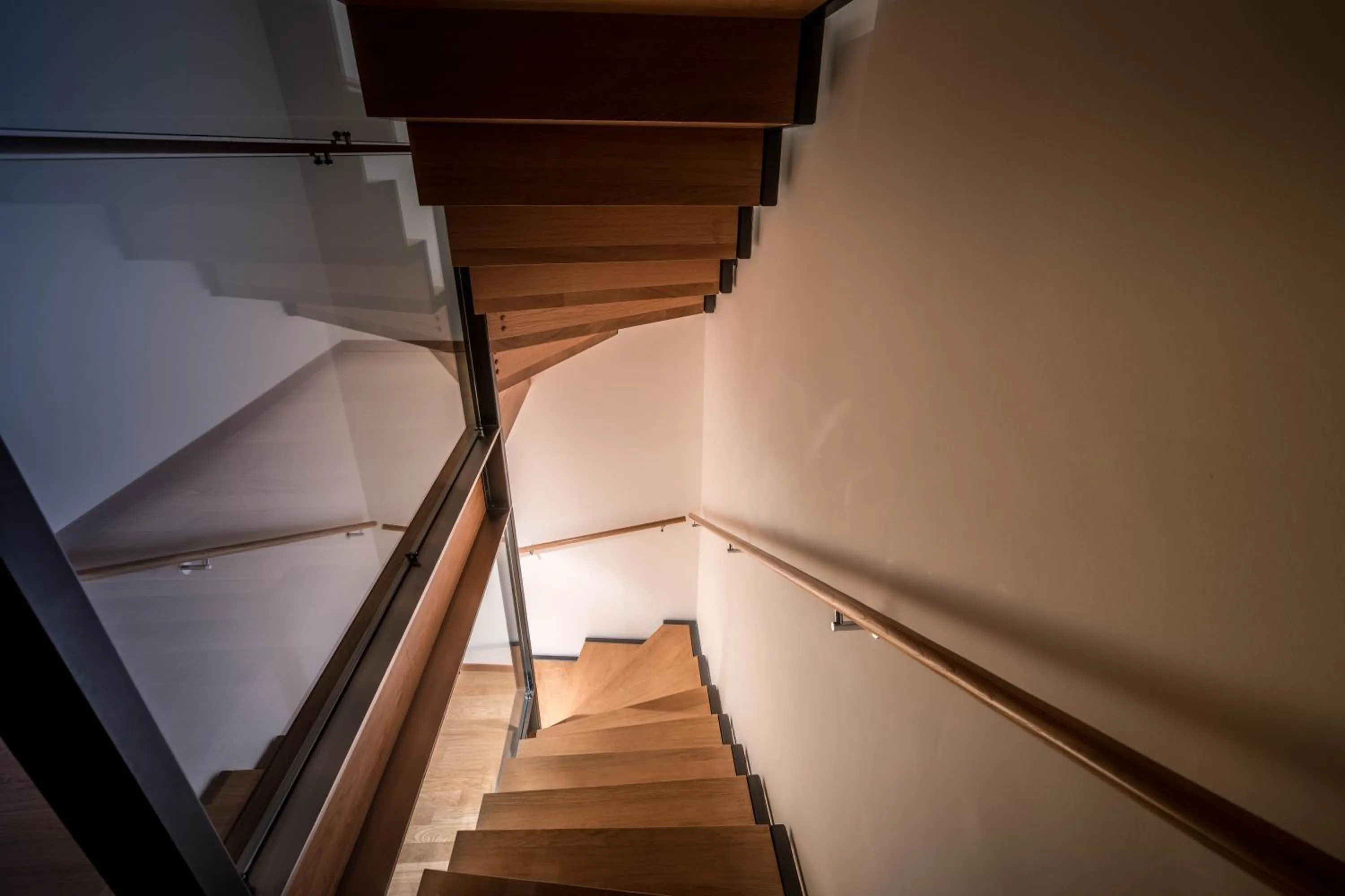 Property building in Lake Side Location Bellevue