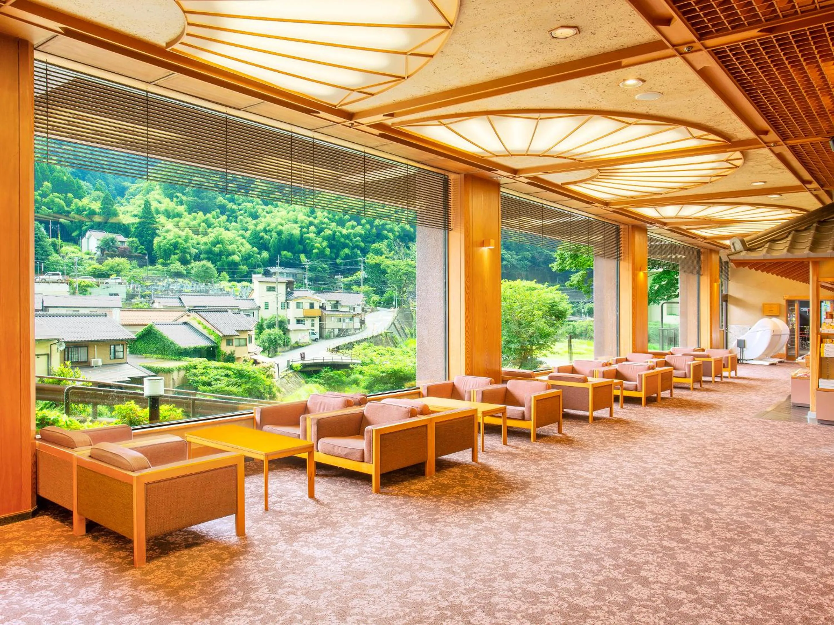 Lobby or reception in Ooedo Onsen Monogatari Miyoshiya