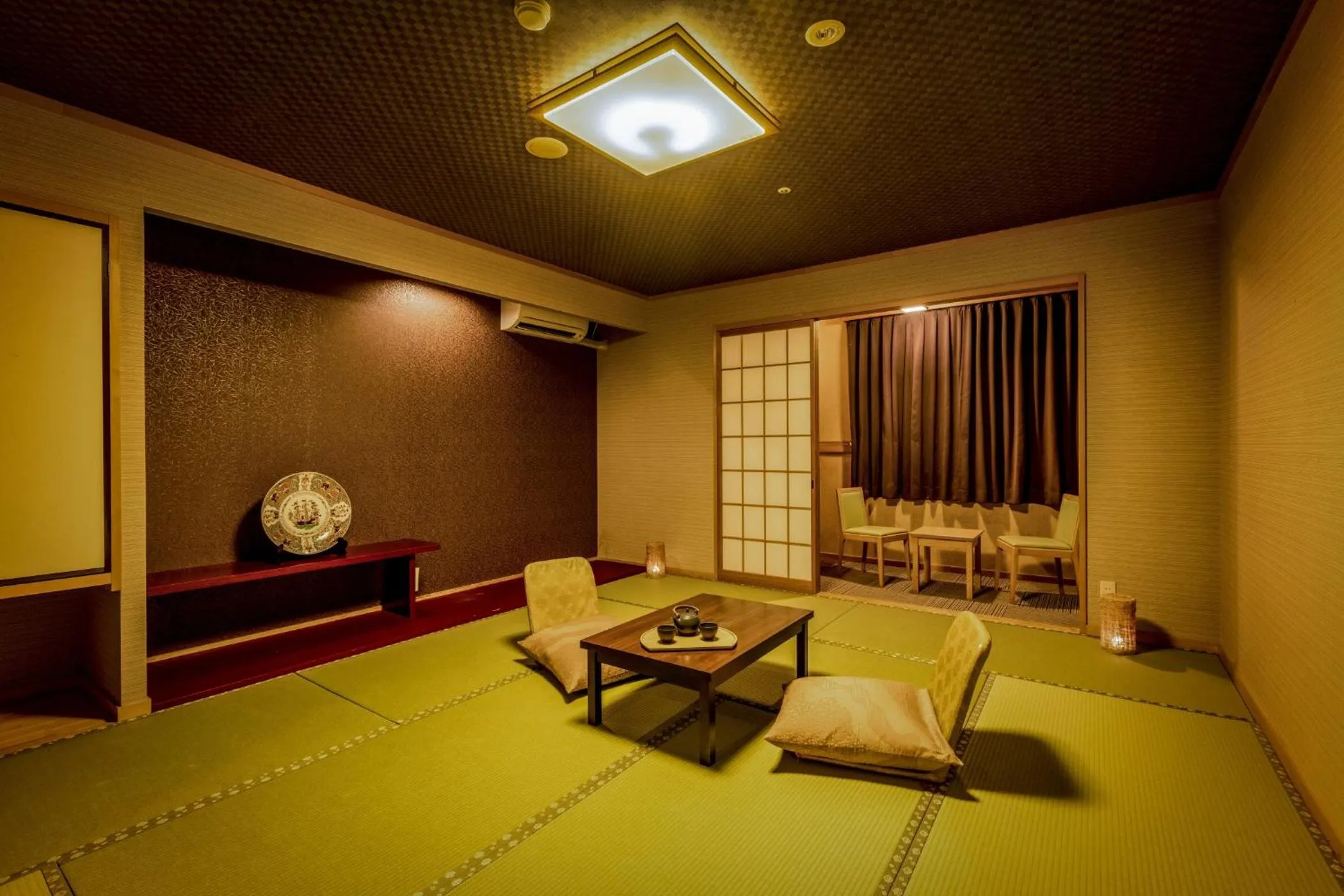 Photo of the whole room in Ooedo Onsen Monogatari Miyoshiya