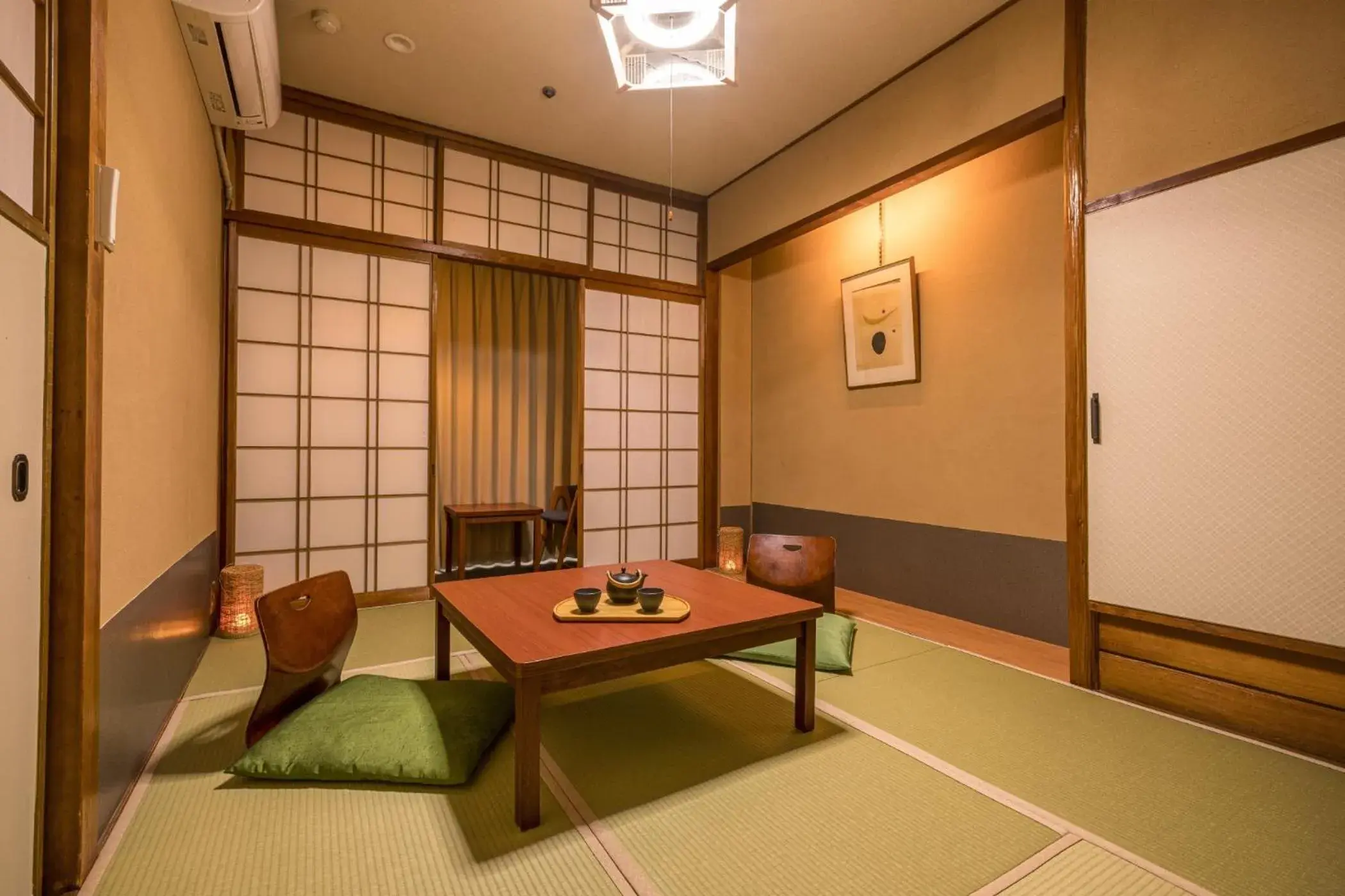 Economy Japanese-Style-Room - Non-Smoking - Shared Bathroom in Ooedo Onsen Monogatari Yamashiro Saichoraku Economy Japanese-Style-Room - Non-Smoking - Shared Bathroom in Ooedo Onsen Monogatari Yamashiro Saichoraku