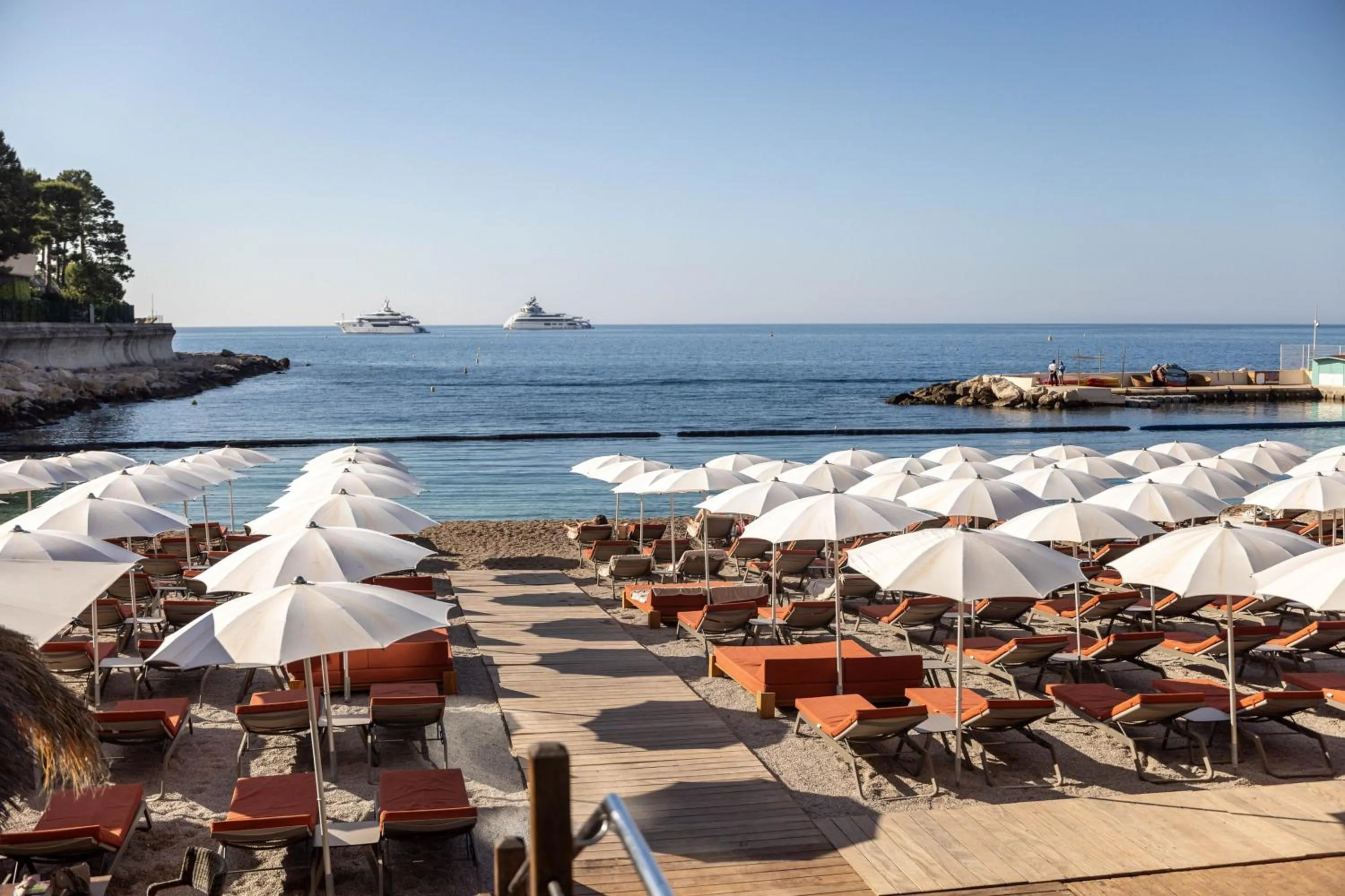 Beach in Le Méridien Beach Plaza