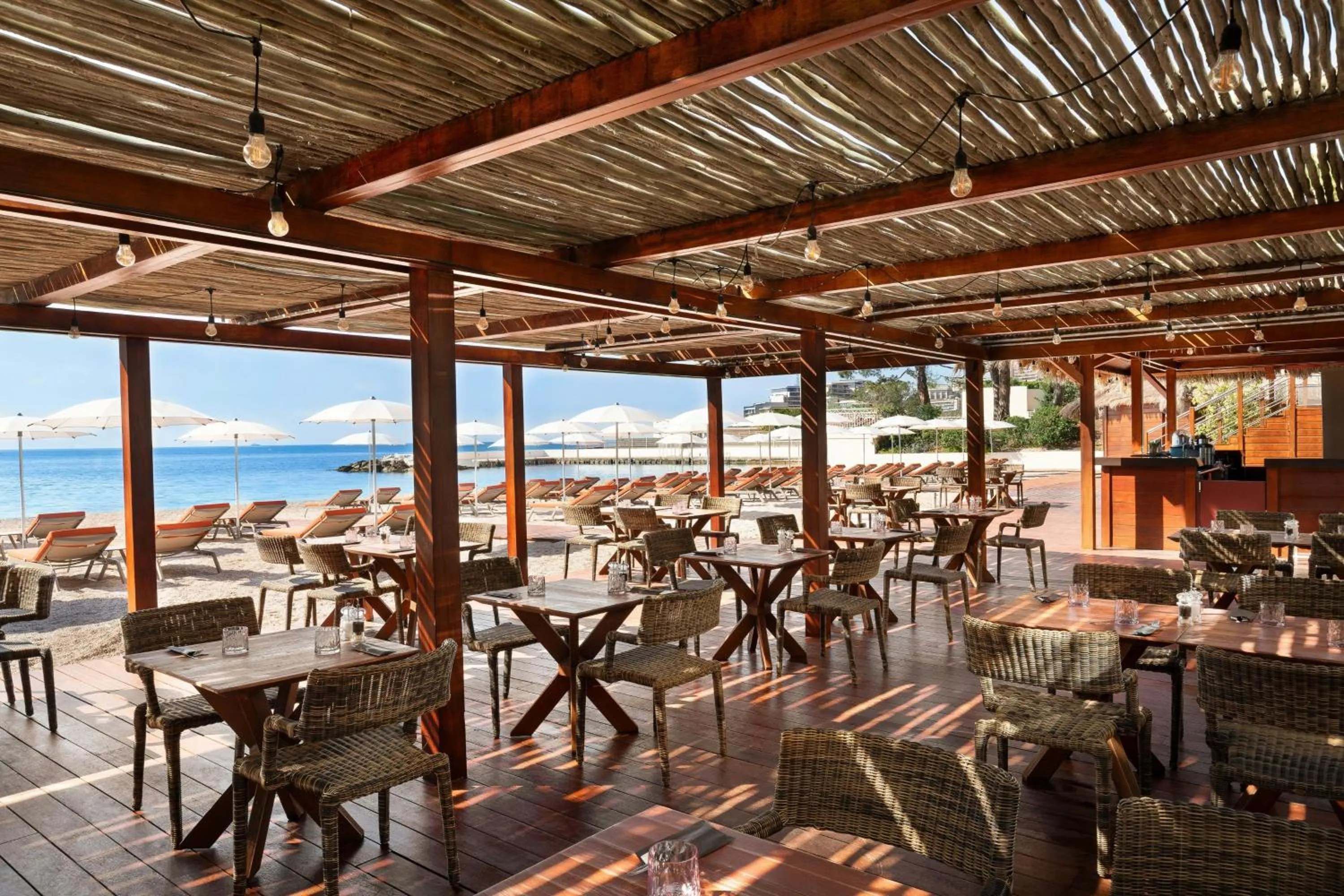 Beach in Le Méridien Beach Plaza