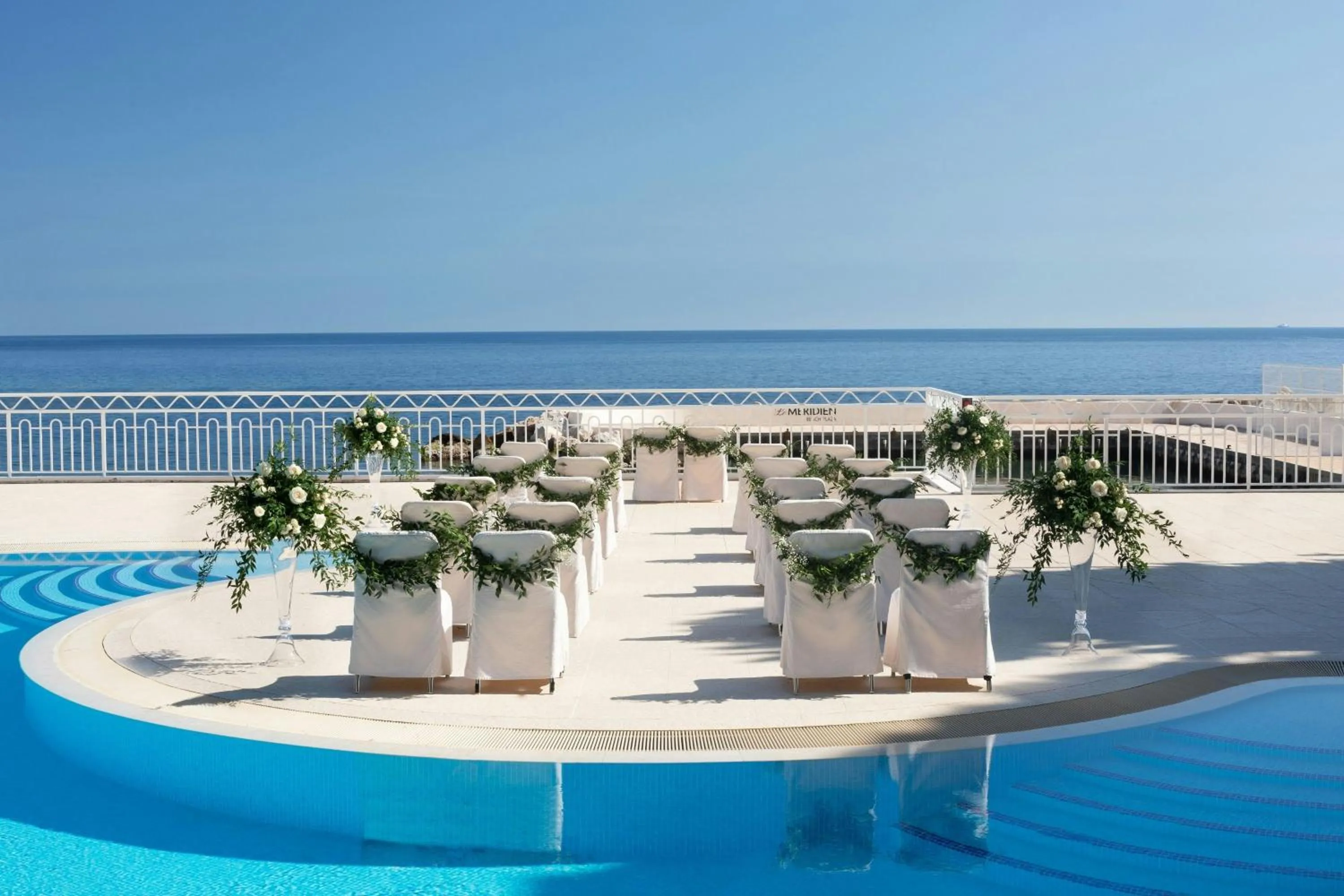 Banquet/Function facilities in Le Méridien Beach Plaza