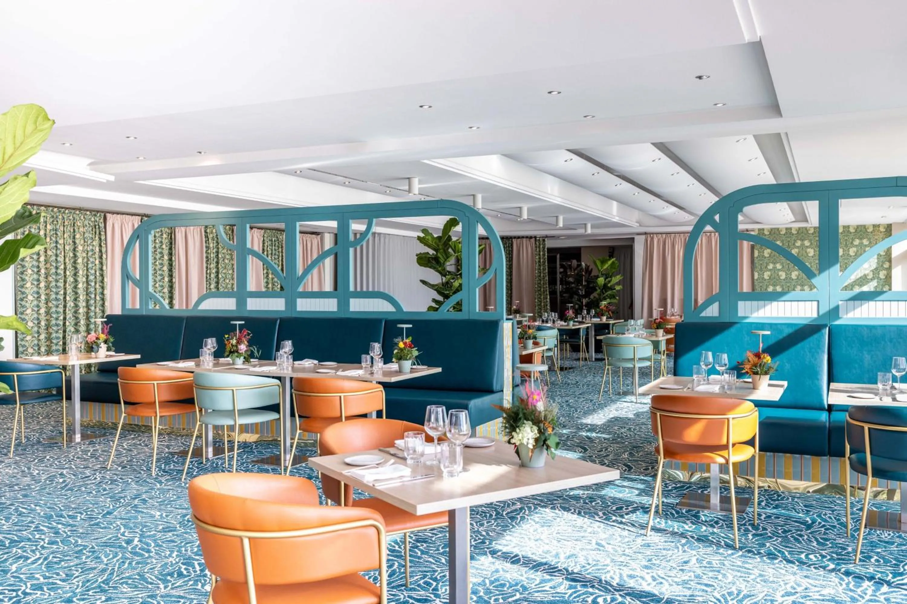 Restaurant/places to eat in Le Méridien Beach Plaza