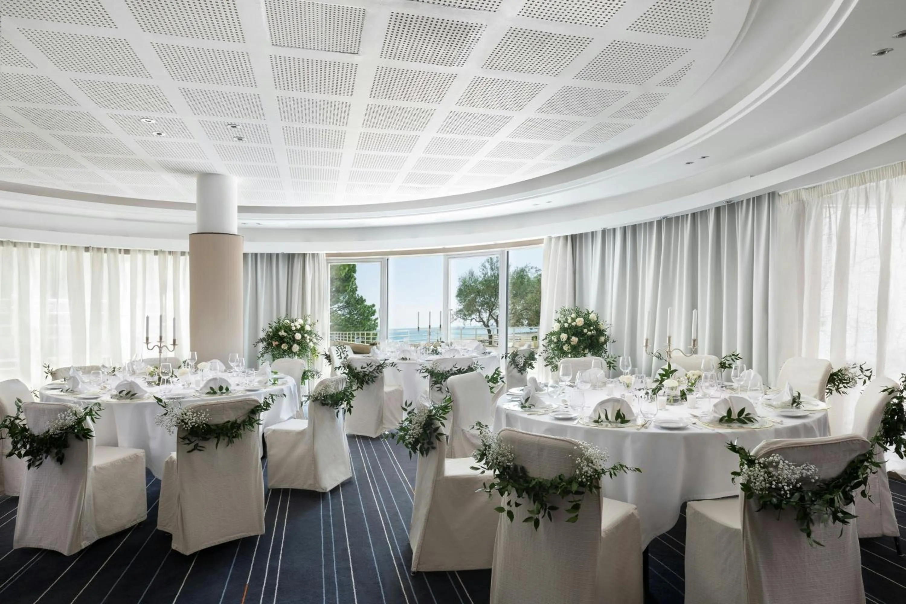 Banquet/Function facilities in Le Méridien Beach Plaza