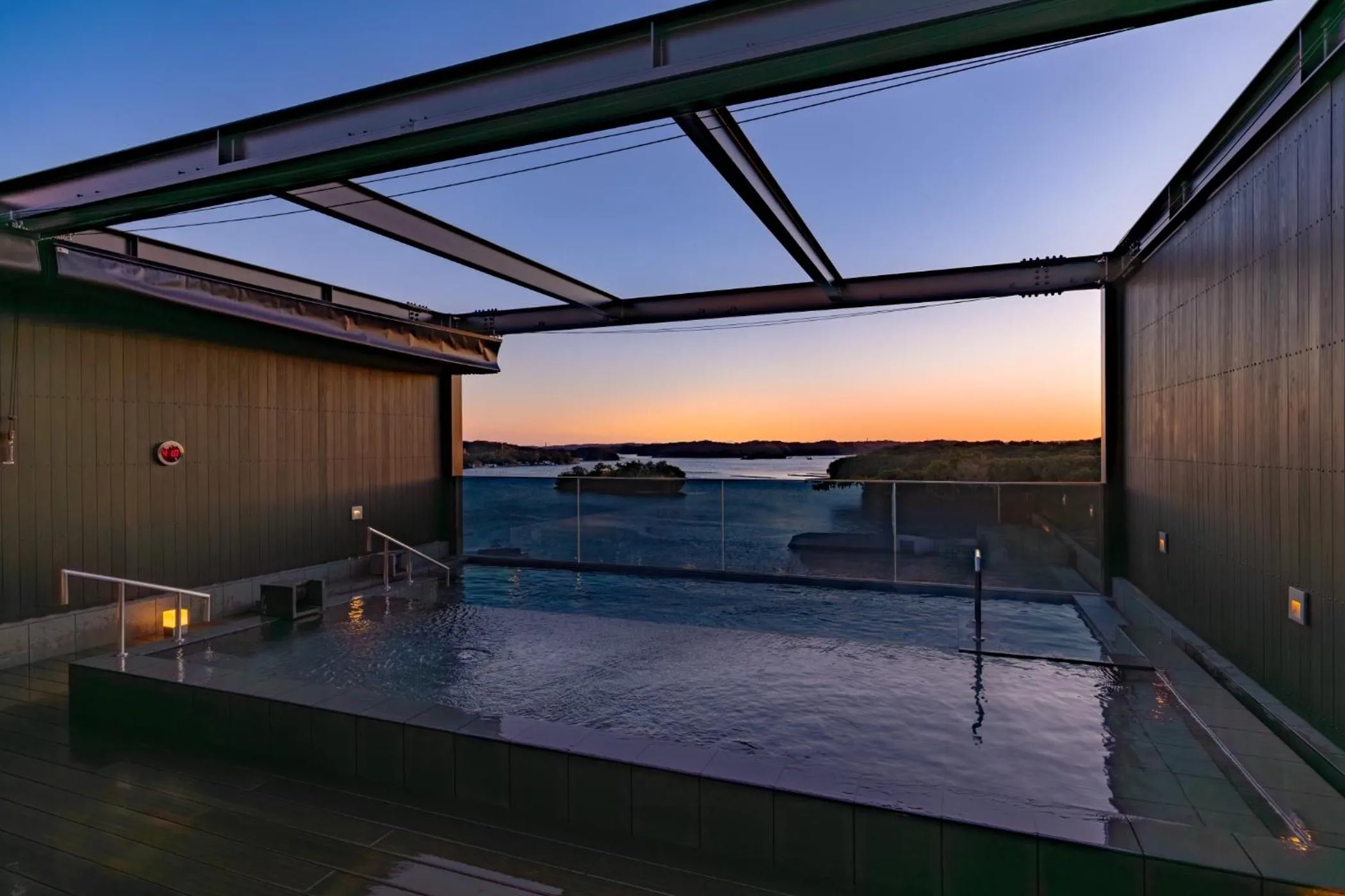 Hot Spring Bath in Ooedo Onsen Monogatari Premium Shima Saichoraku