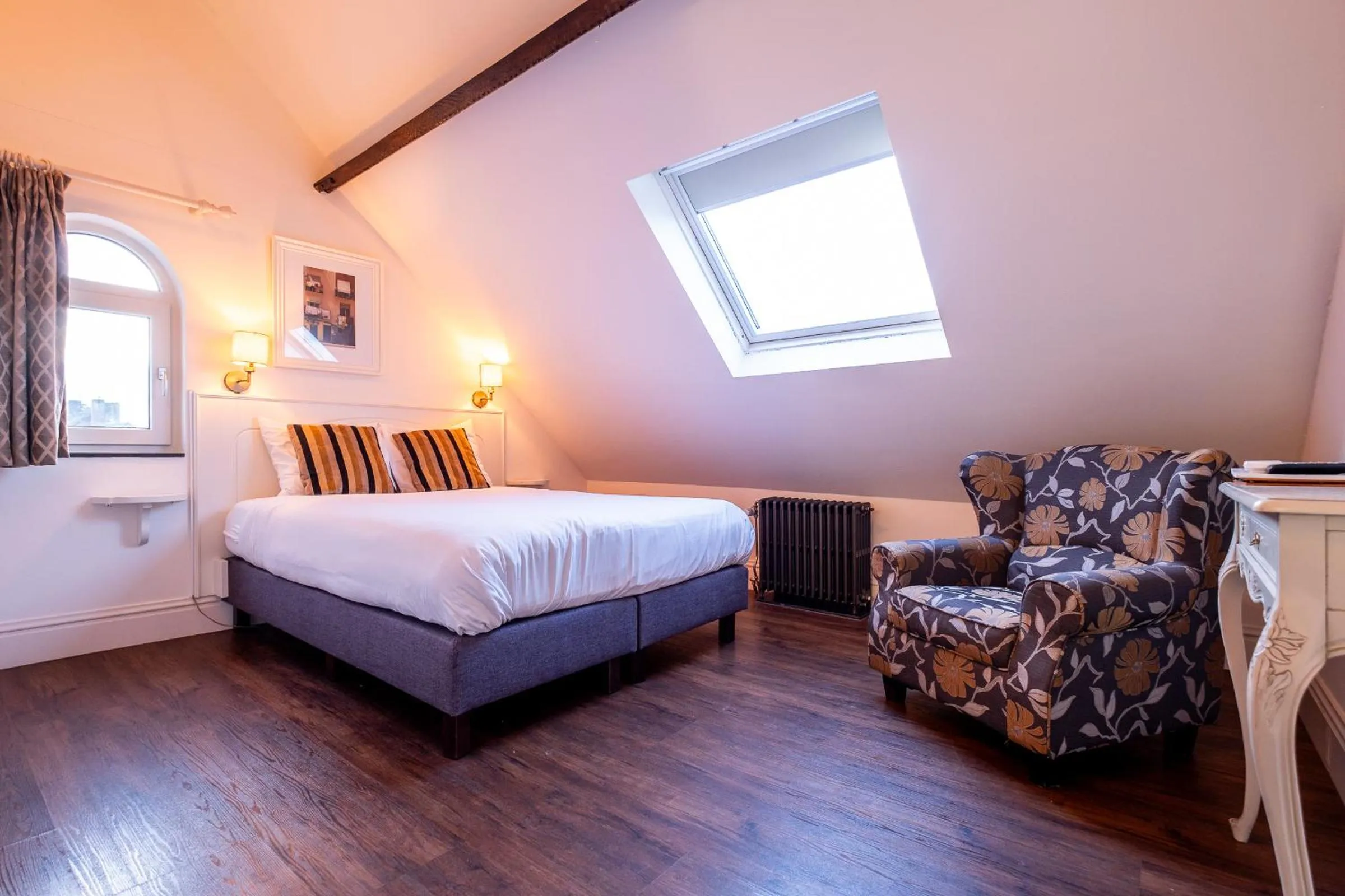 Bed in Hotel Restaurant Café Parkzicht