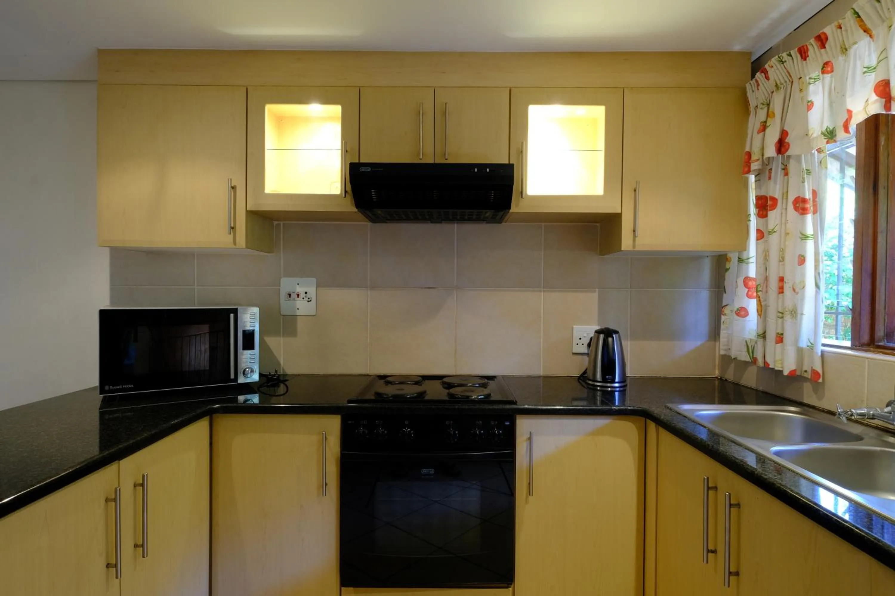 Kitchen or kitchenette in St Lucia Palms