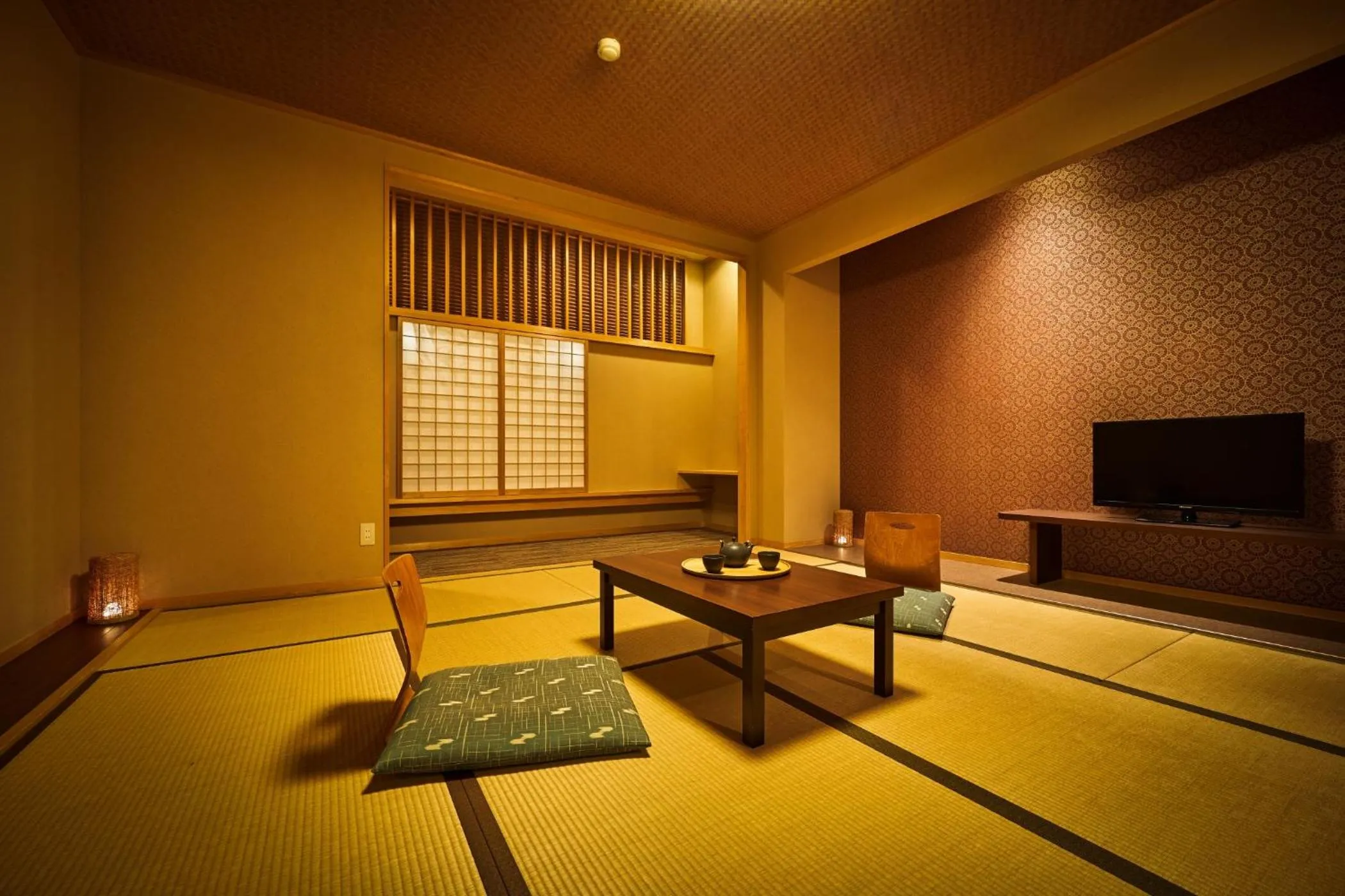 Photo of the whole room in Ooedo Onsen Monogatari Dogo