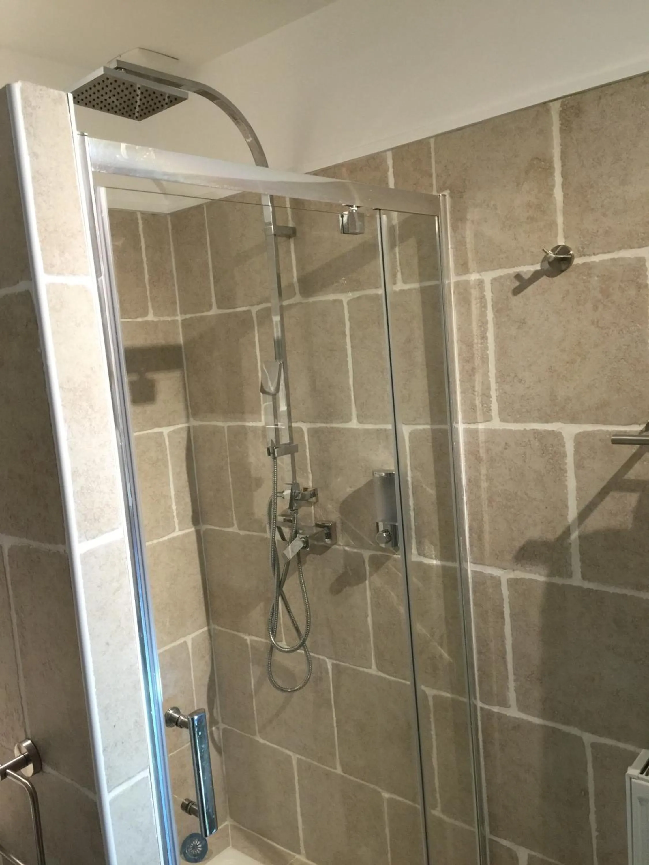 Bathroom in Les Prémices De La Forêt