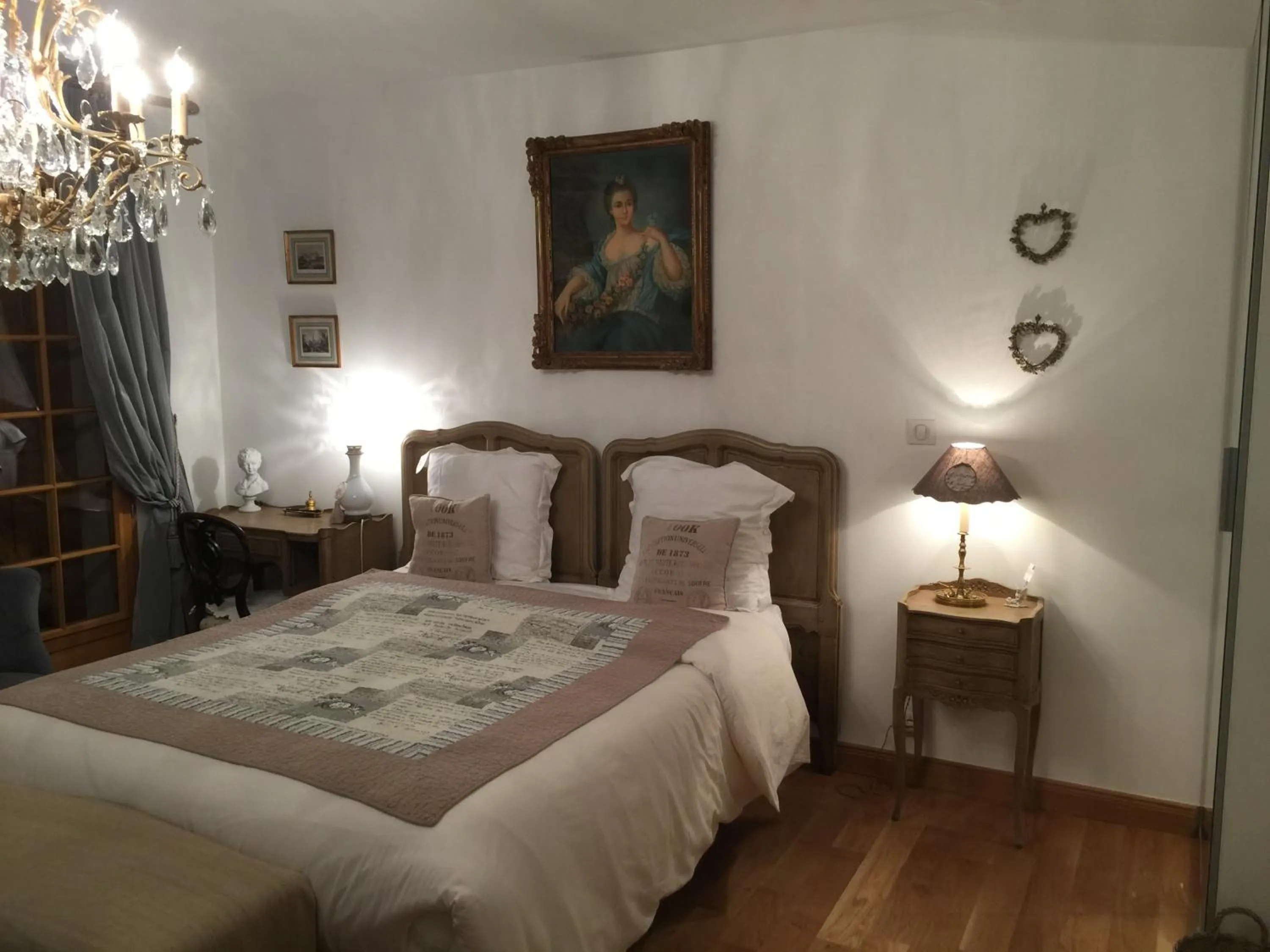 Bedroom, Bed in Les Prémices De La Forêt