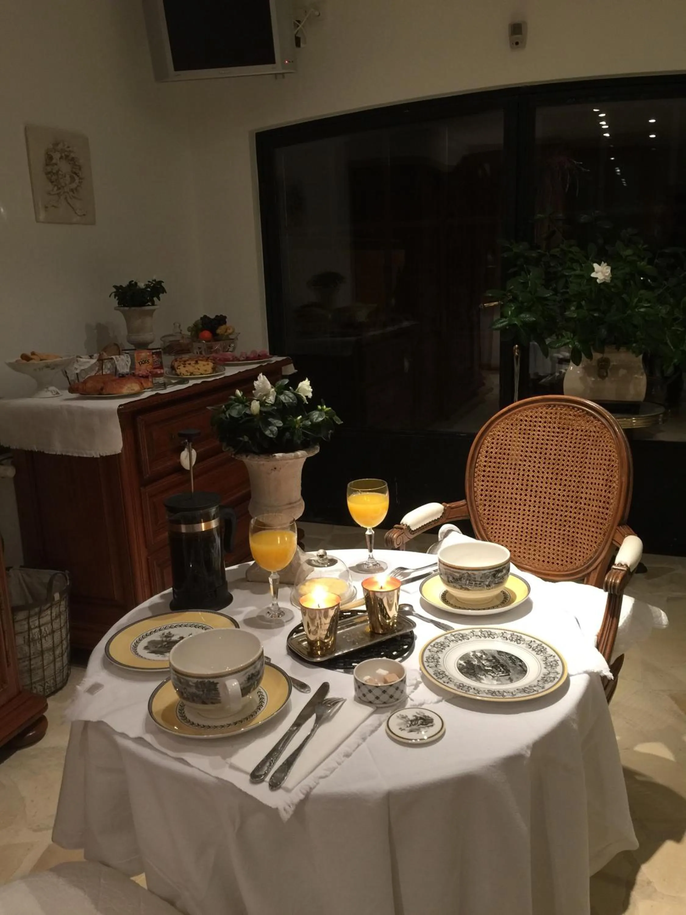 Dining area in Les Prémices De La Forêt