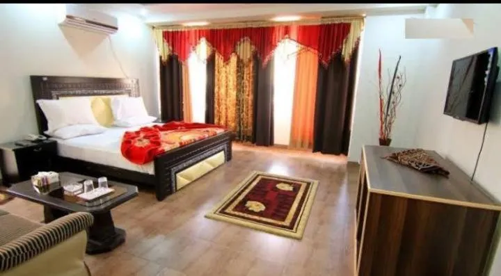 Bedroom in Premier Inn Davis Road Lahore