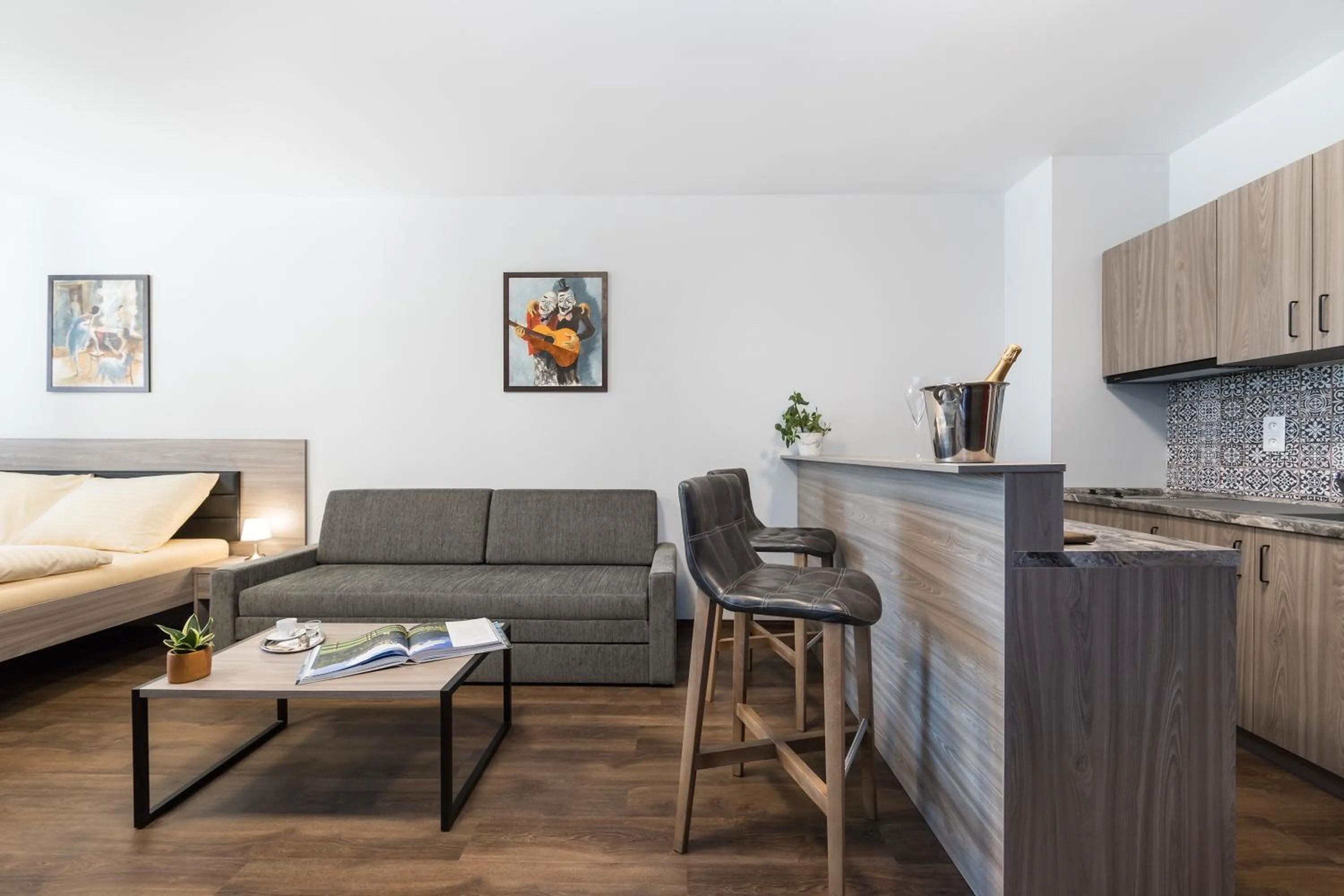 Barok Hotel and Apartments