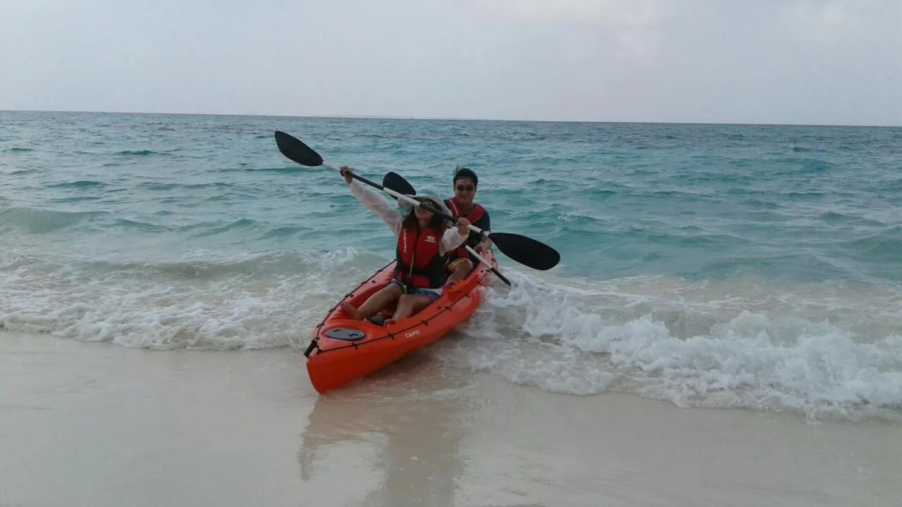 Canoeing in Cerulean View Residence
