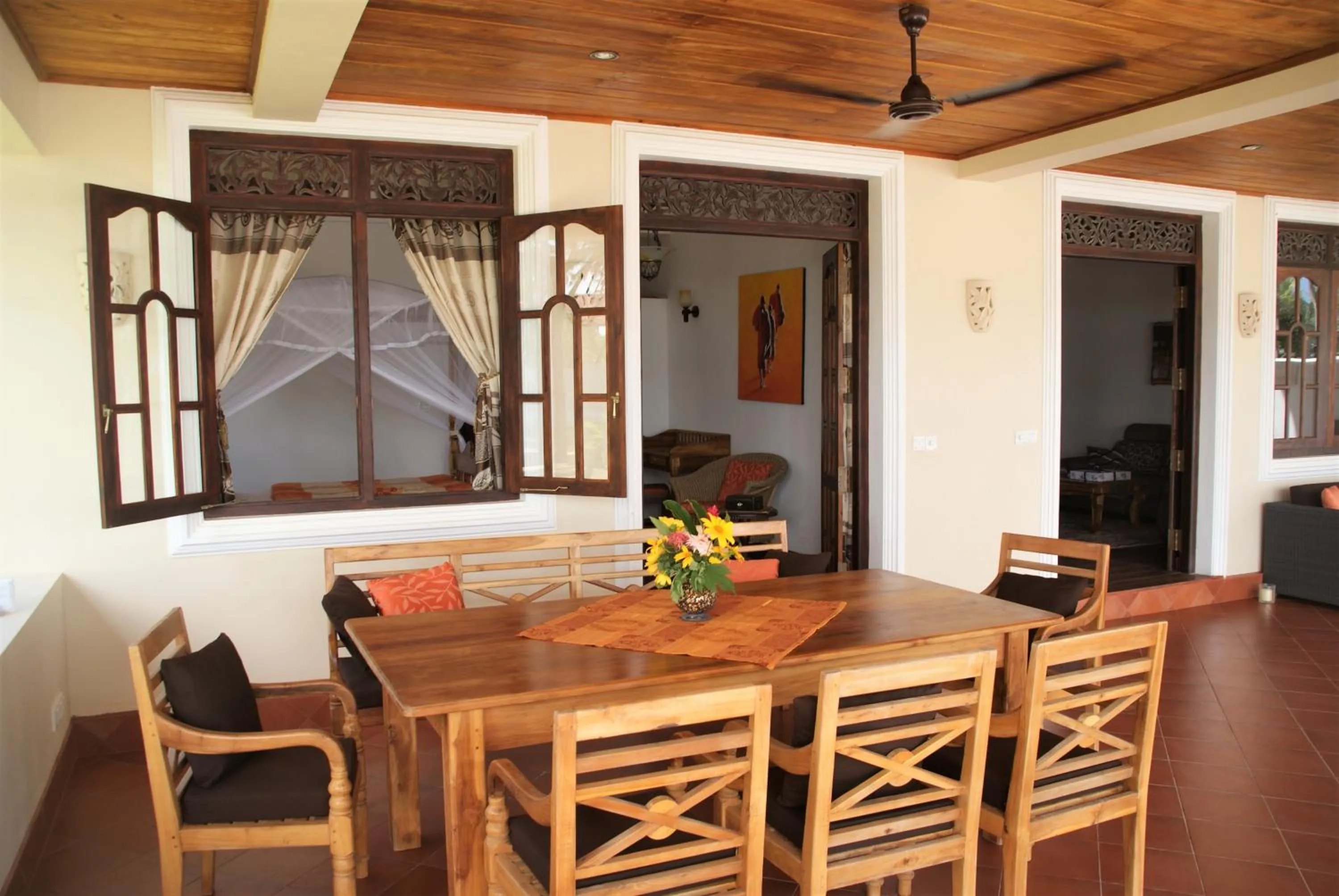 Lanka Beach Boutique Bungalows & Grand Villa