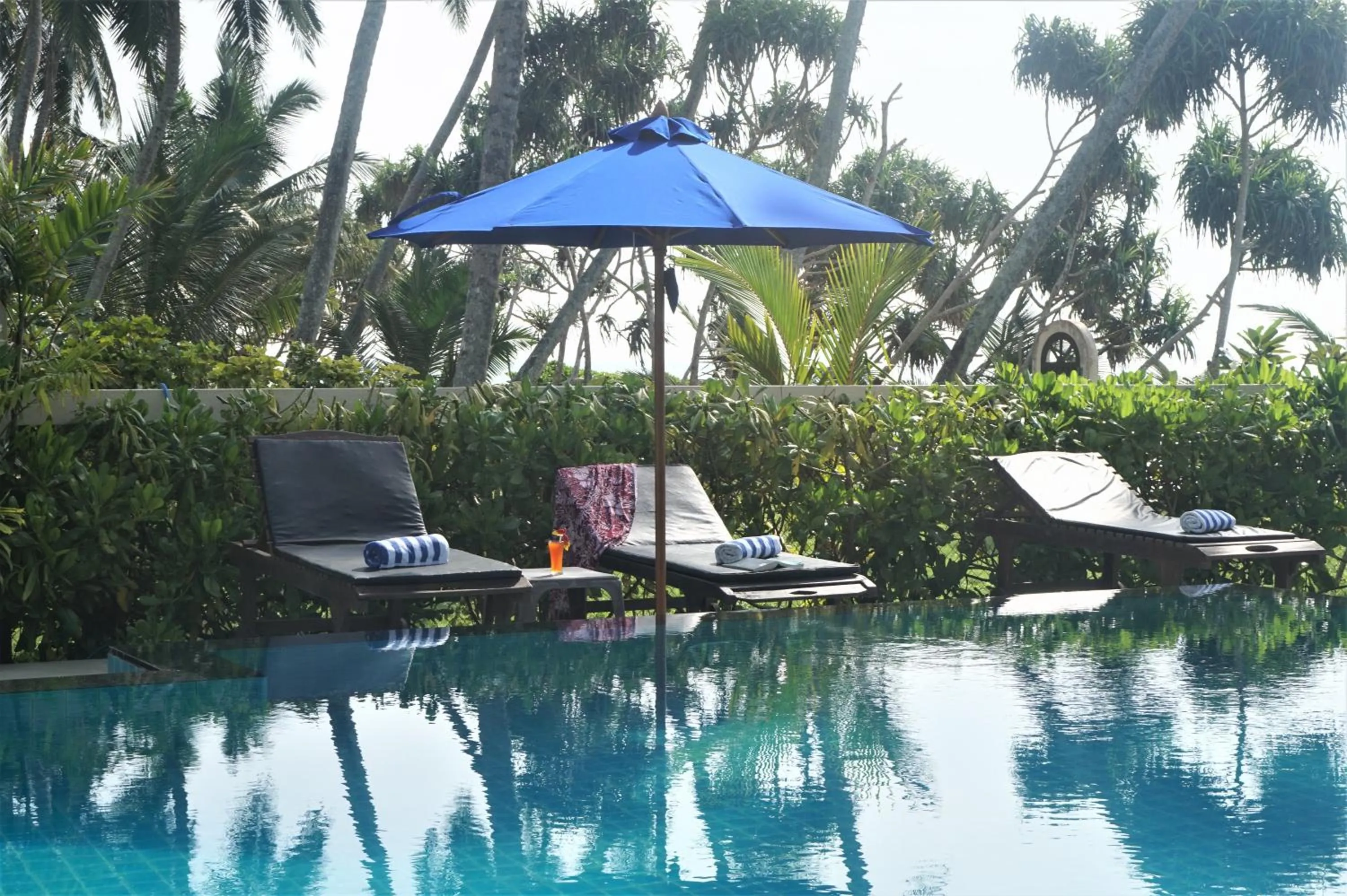 Lanka Beach Boutique Bungalows & Grand Villa