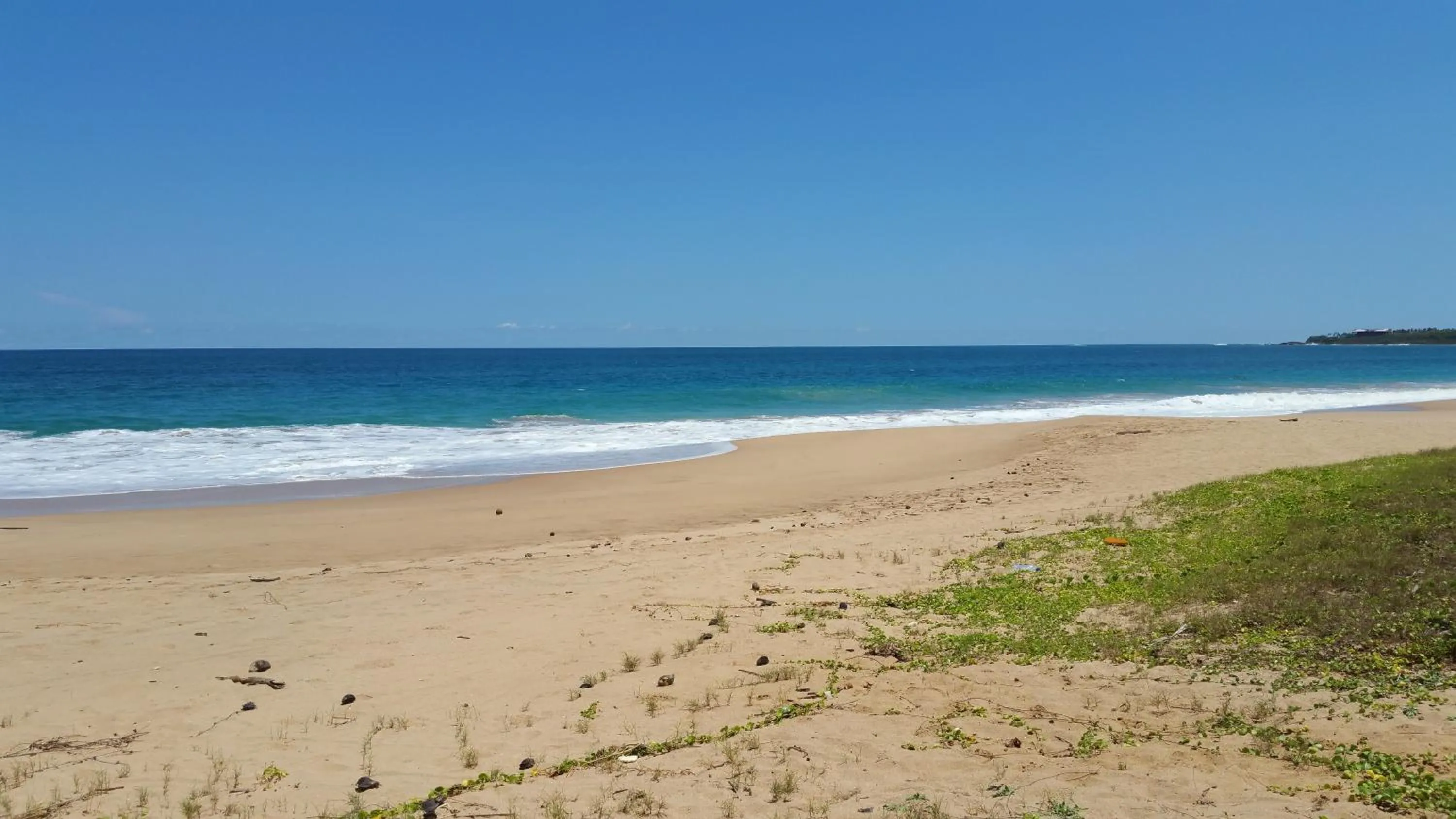 Lanka Beach Boutique Bungalows & Grand Villa