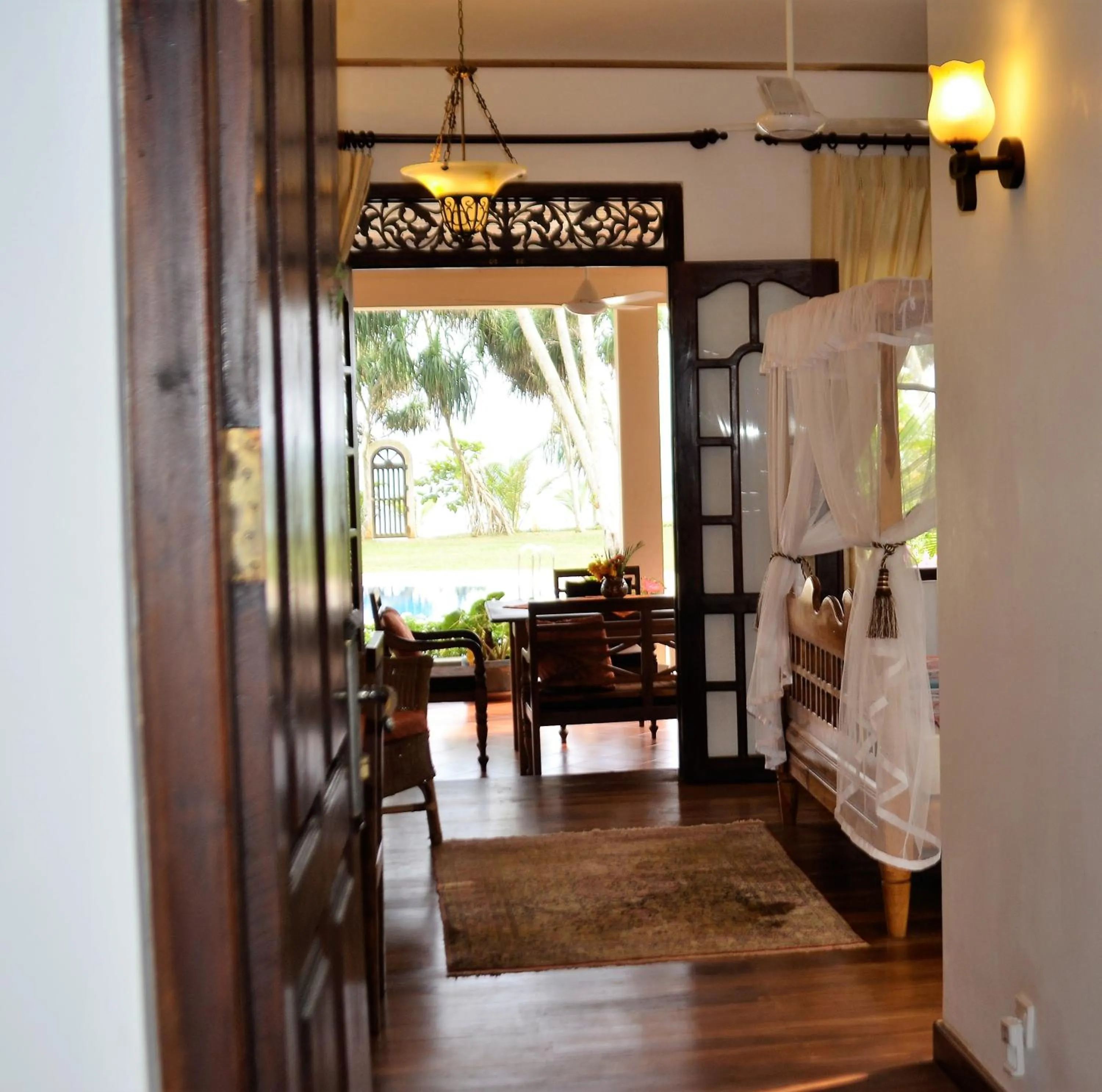 Lanka Beach Boutique Bungalows & Grand Villa