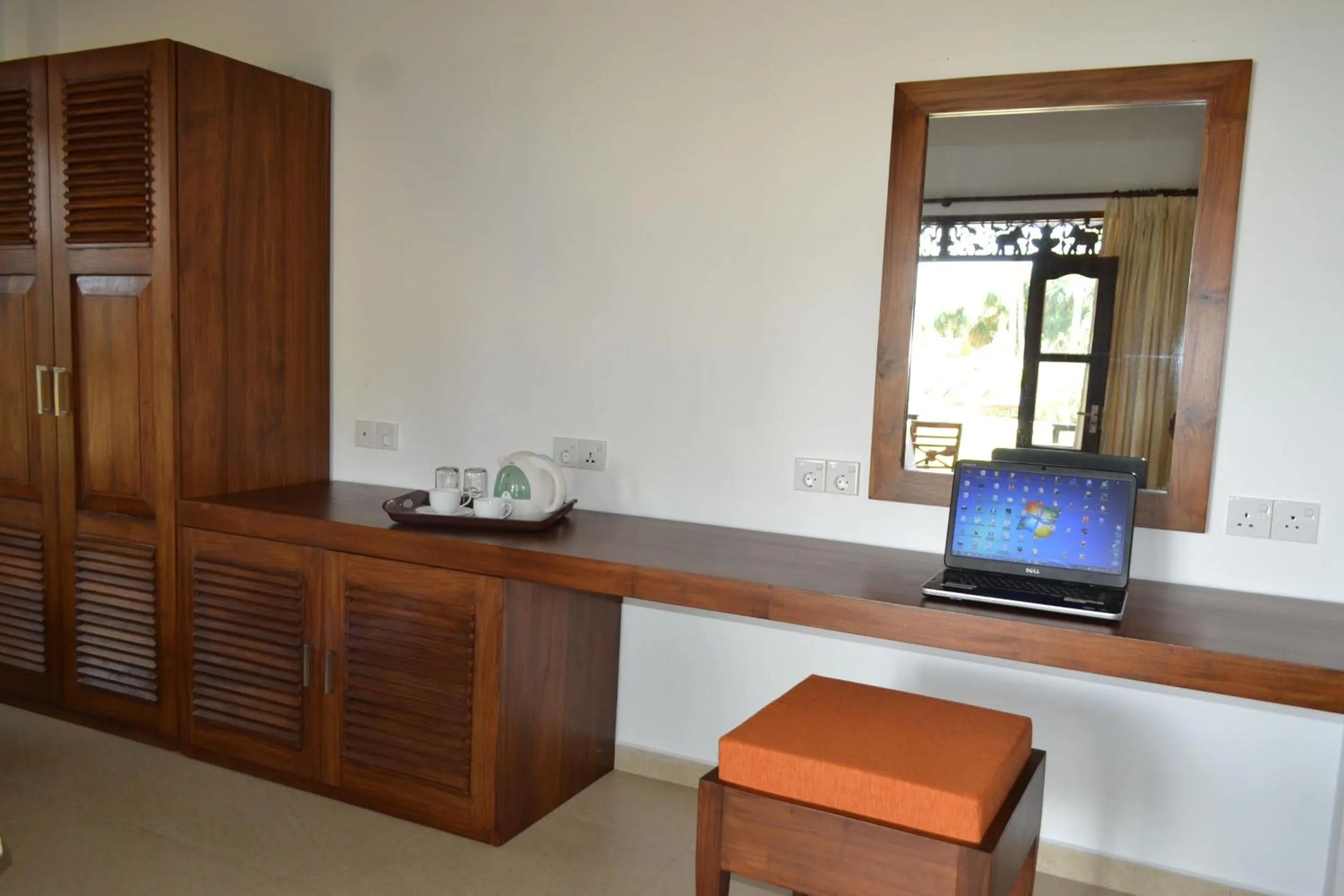 Coffee/tea facilities in Lanka Beach Boutique Bungalows & Grand Villa